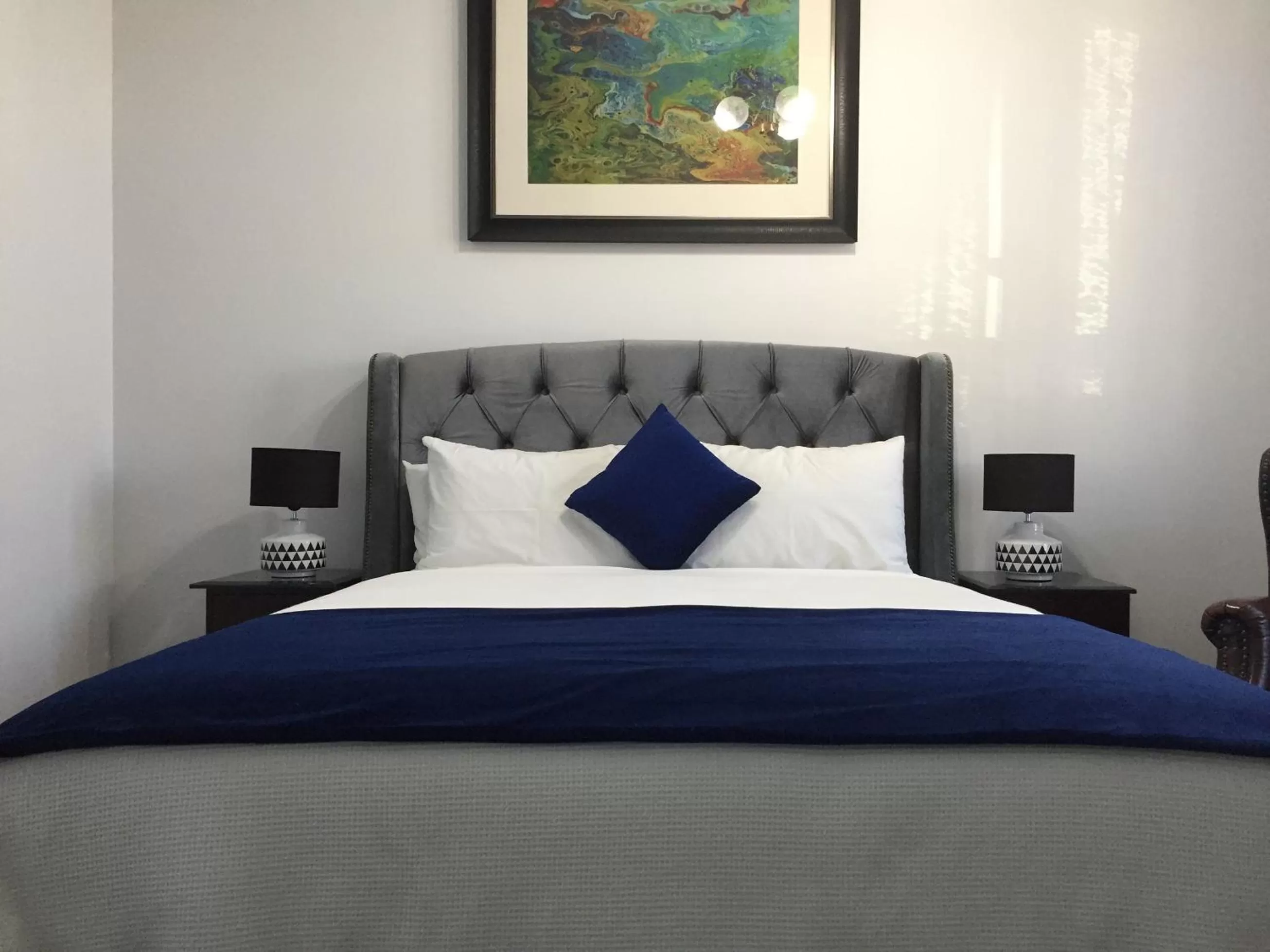 Bed in Art Hotel on York