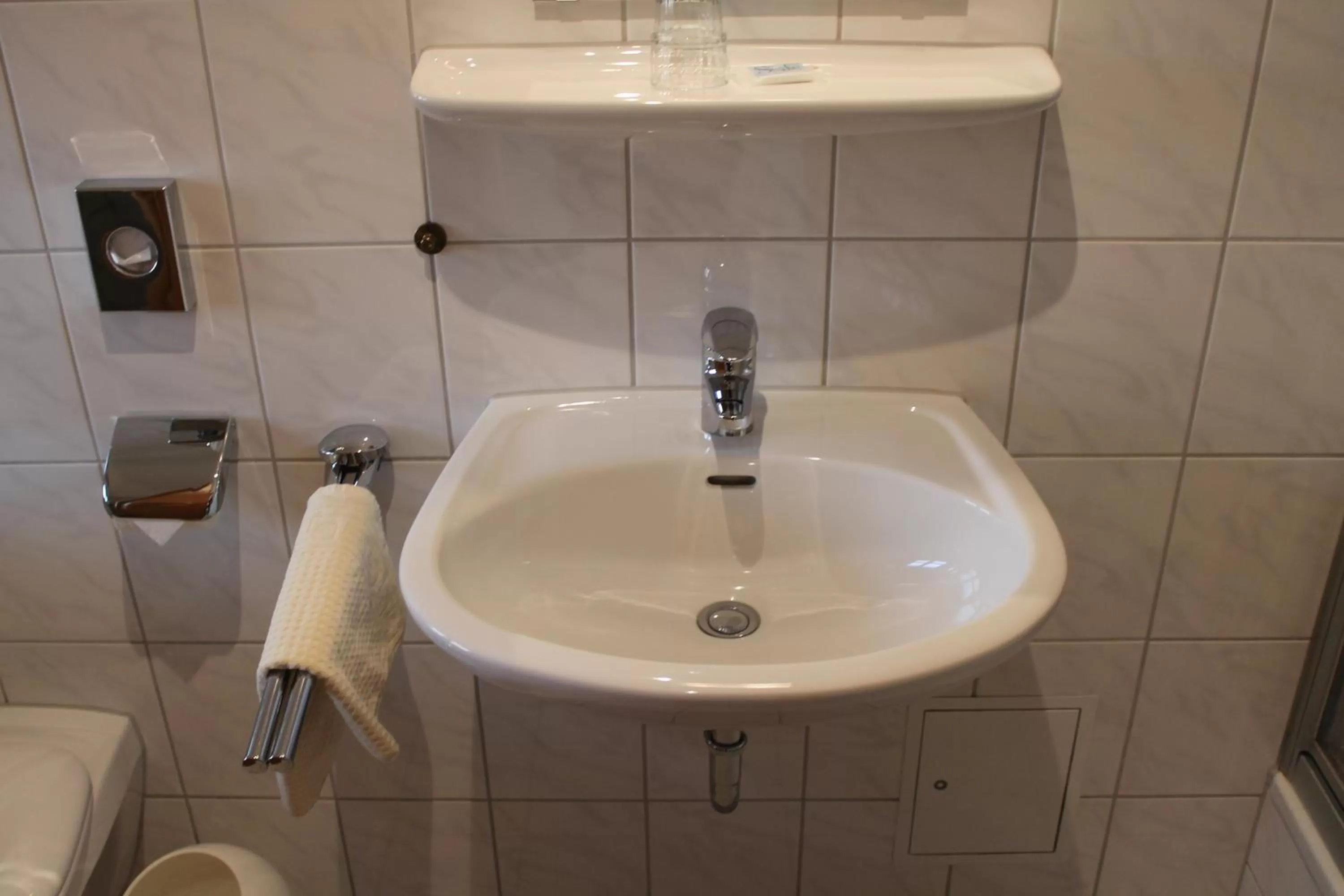 Bathroom in Hotel zum Brauhaus