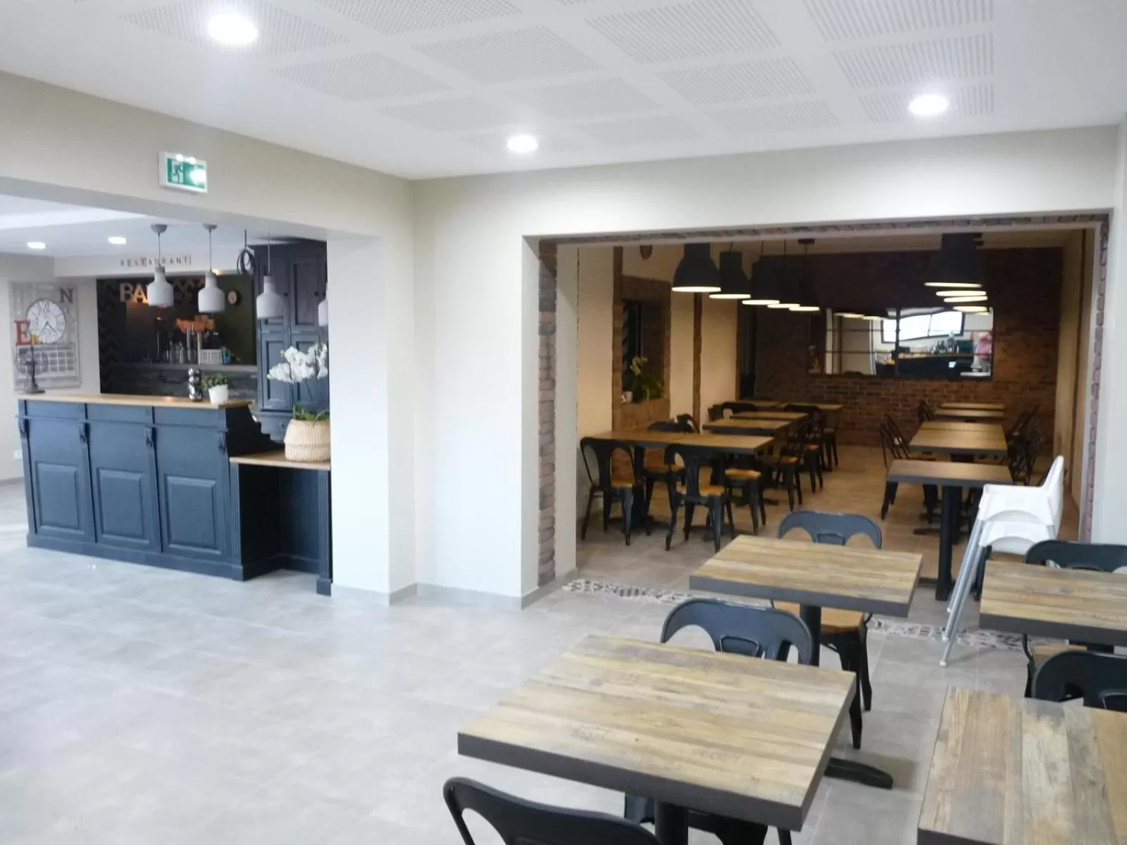 Lobby or reception in L'Horloge Gourmande