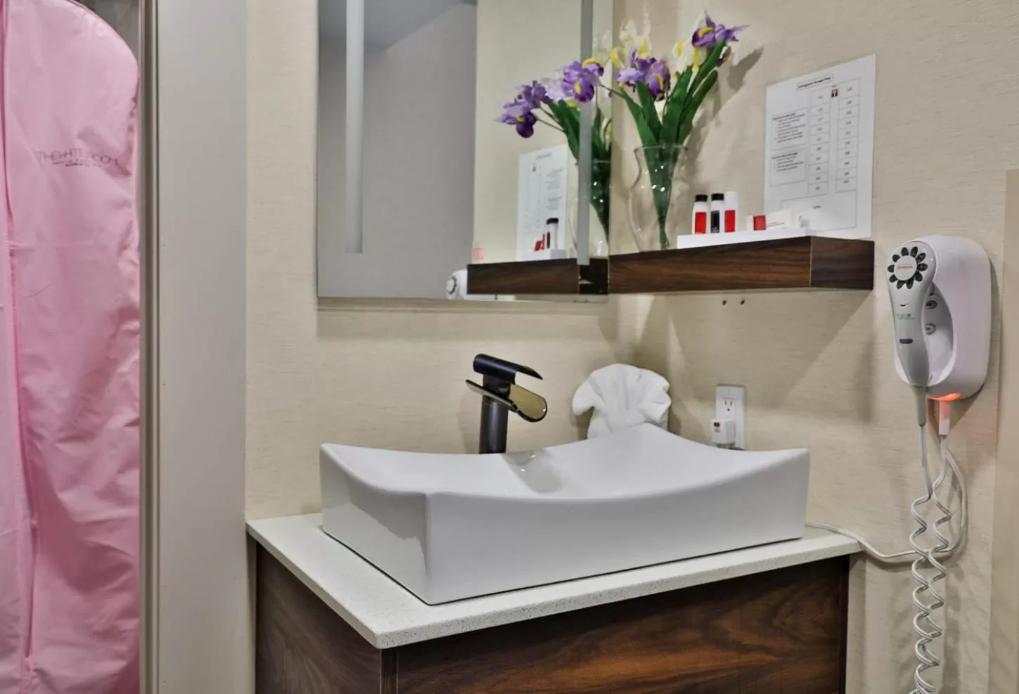 Bathroom in Baymont by Wyndham Medicine Hat
