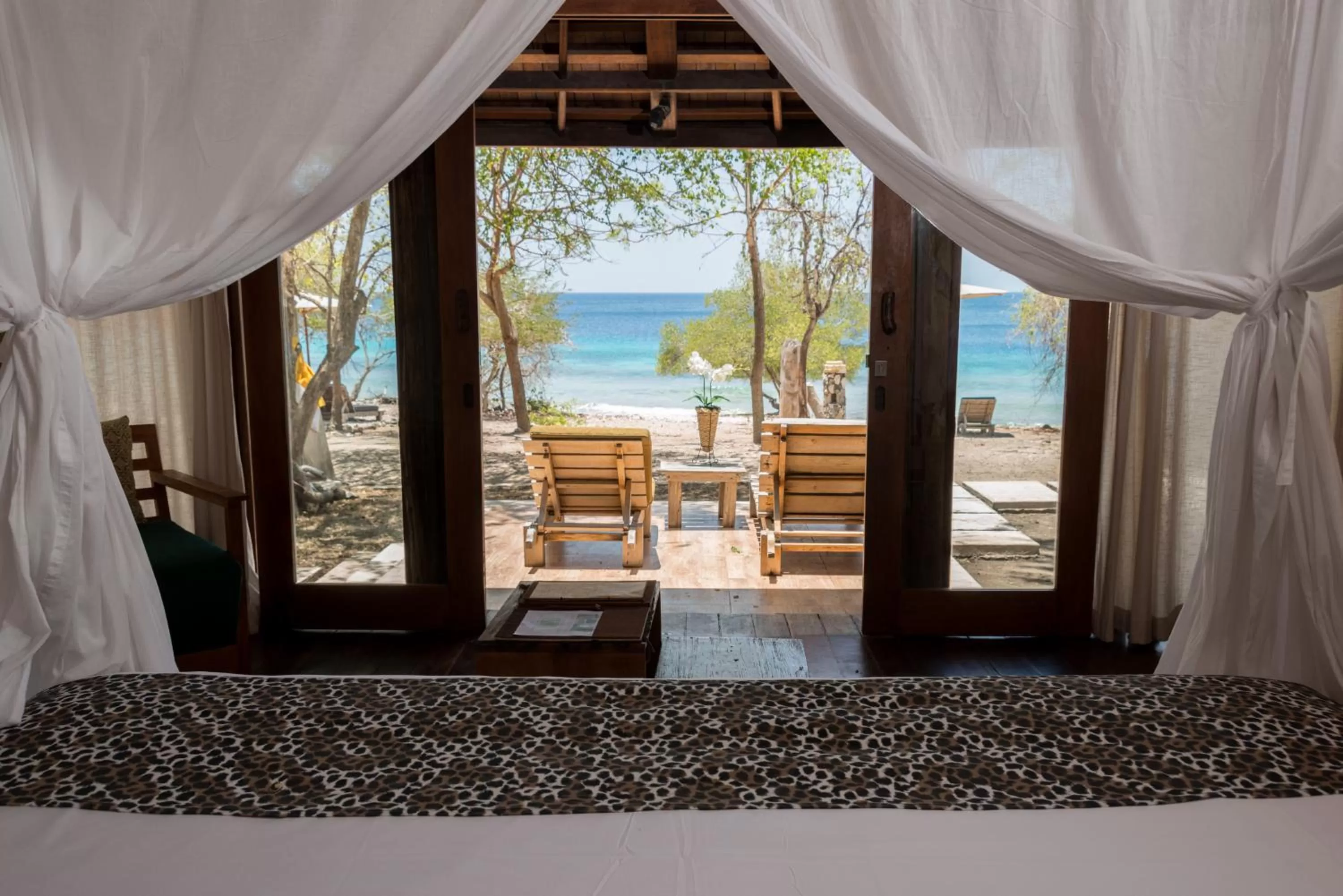 Sea view, Bed in NusaBay Menjangan