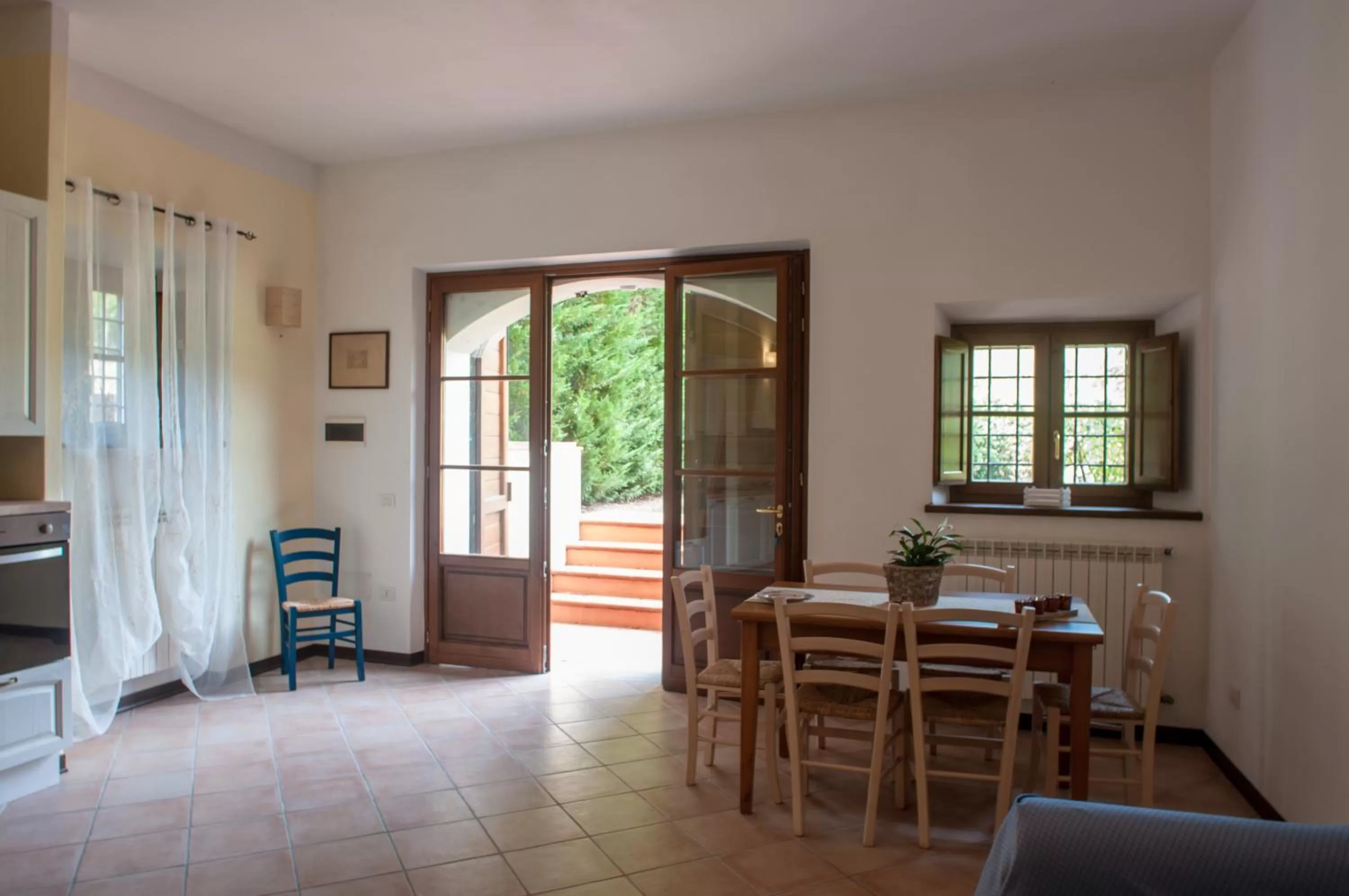 Living room, Dining Area in CASALE LA FATA -tipico toscano immerso nelle colline tra Lucca e Versilia, 6 appartamenti indipendenti
