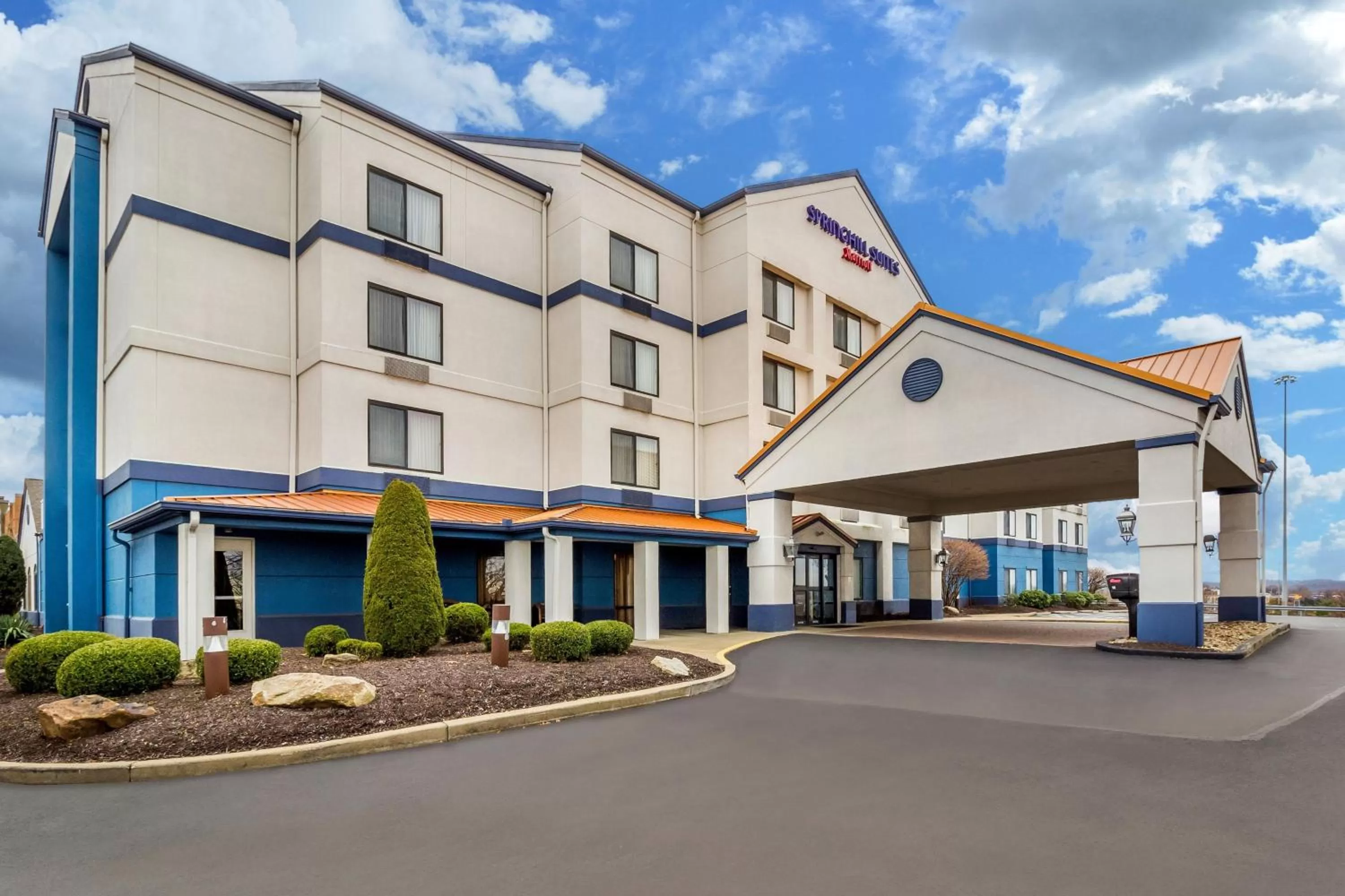 Property building in SpringHill Suites by Marriott Pittsburgh Washington