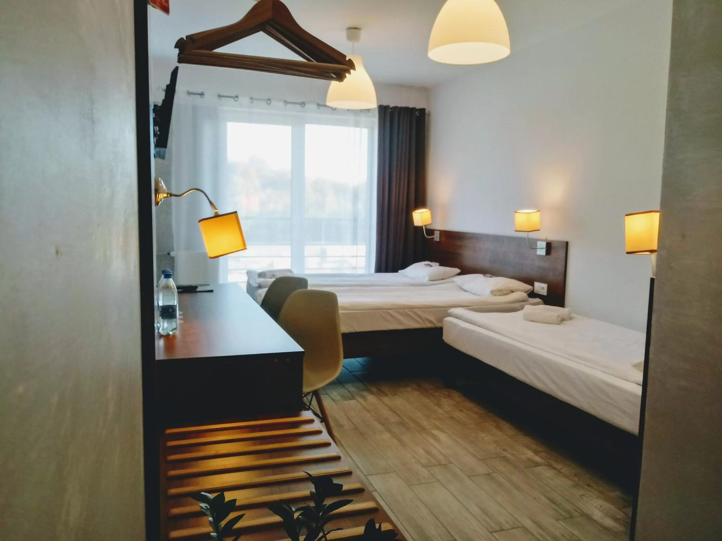 Photo of the whole room, Bed in Hotel Miłosz Restauracja, Basen dla dzieci, Sala Zabaw, Siłownia