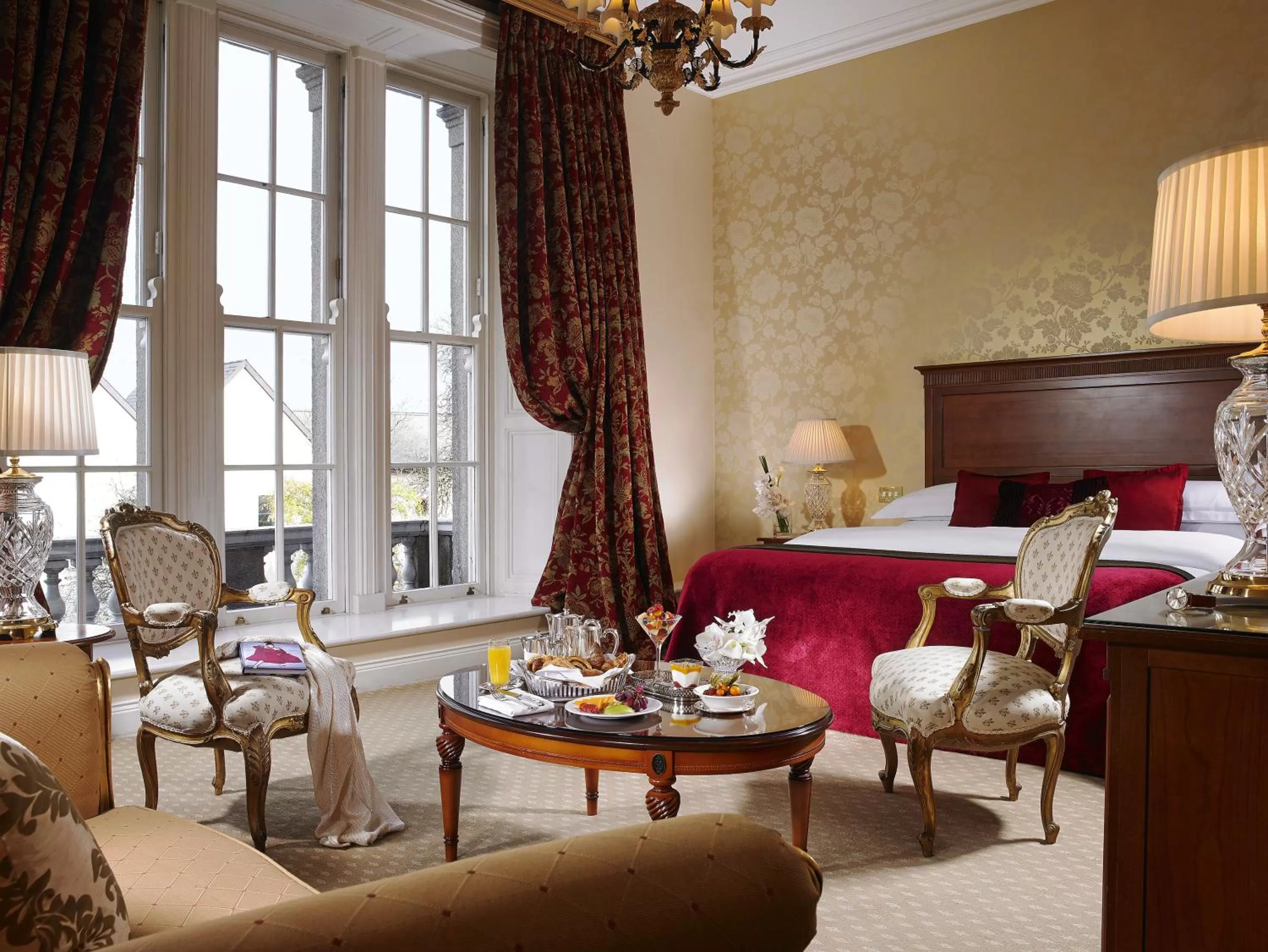 Photo of the whole room, Bed in Great Southern Killarney