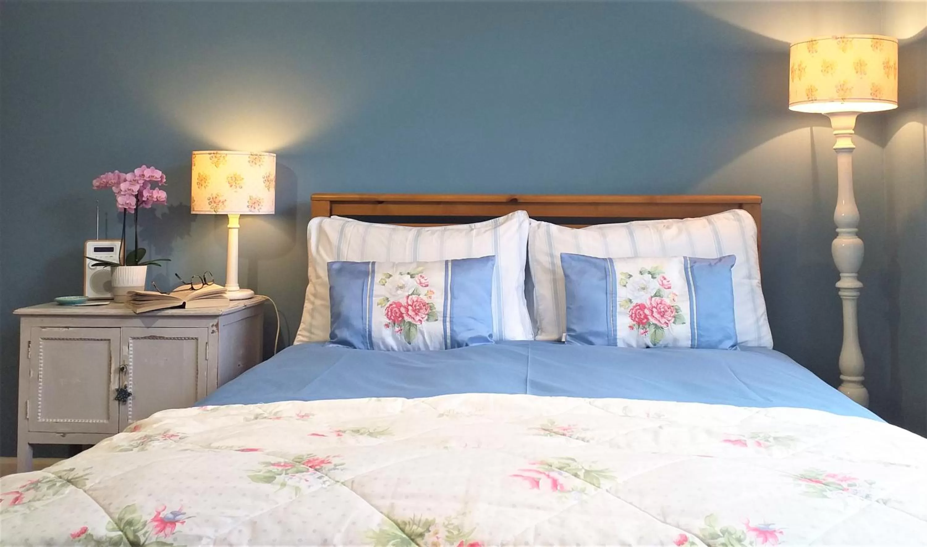 Bedroom in Lobhill Farmhouse Bed and Breakfast and Self Catering Accommodation