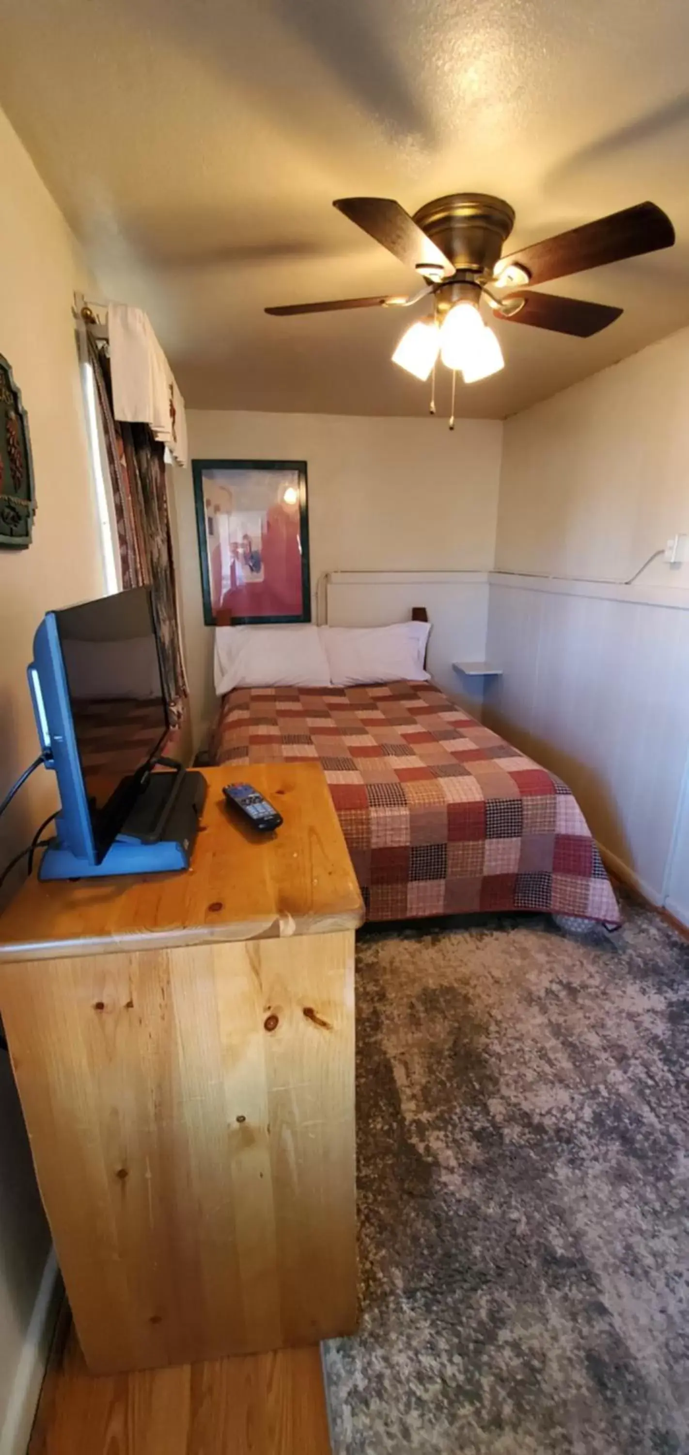 Double Room in Hikers Cimarron Inn & RV Park Double Room in Hikers Cimarron Inn & RV Park