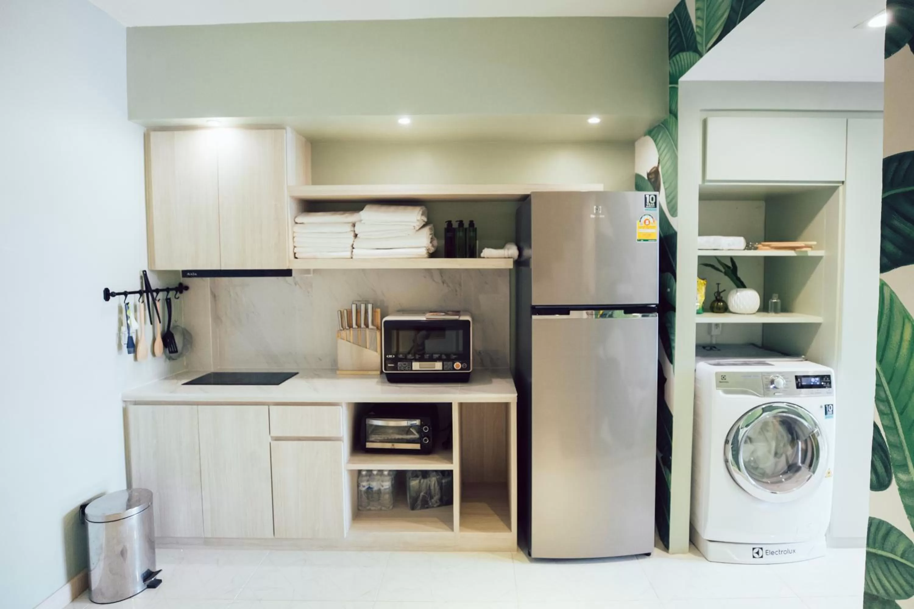 Kitchen or kitchenette, Kitchen/Kitchenette in J's Cafe and Poshtel