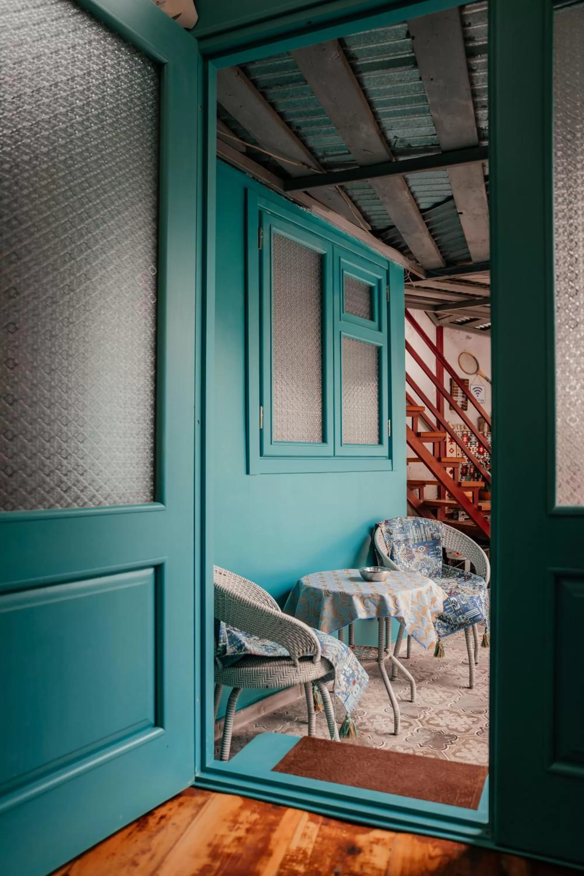 Facade/entrance, Seating Area in VovaDoma