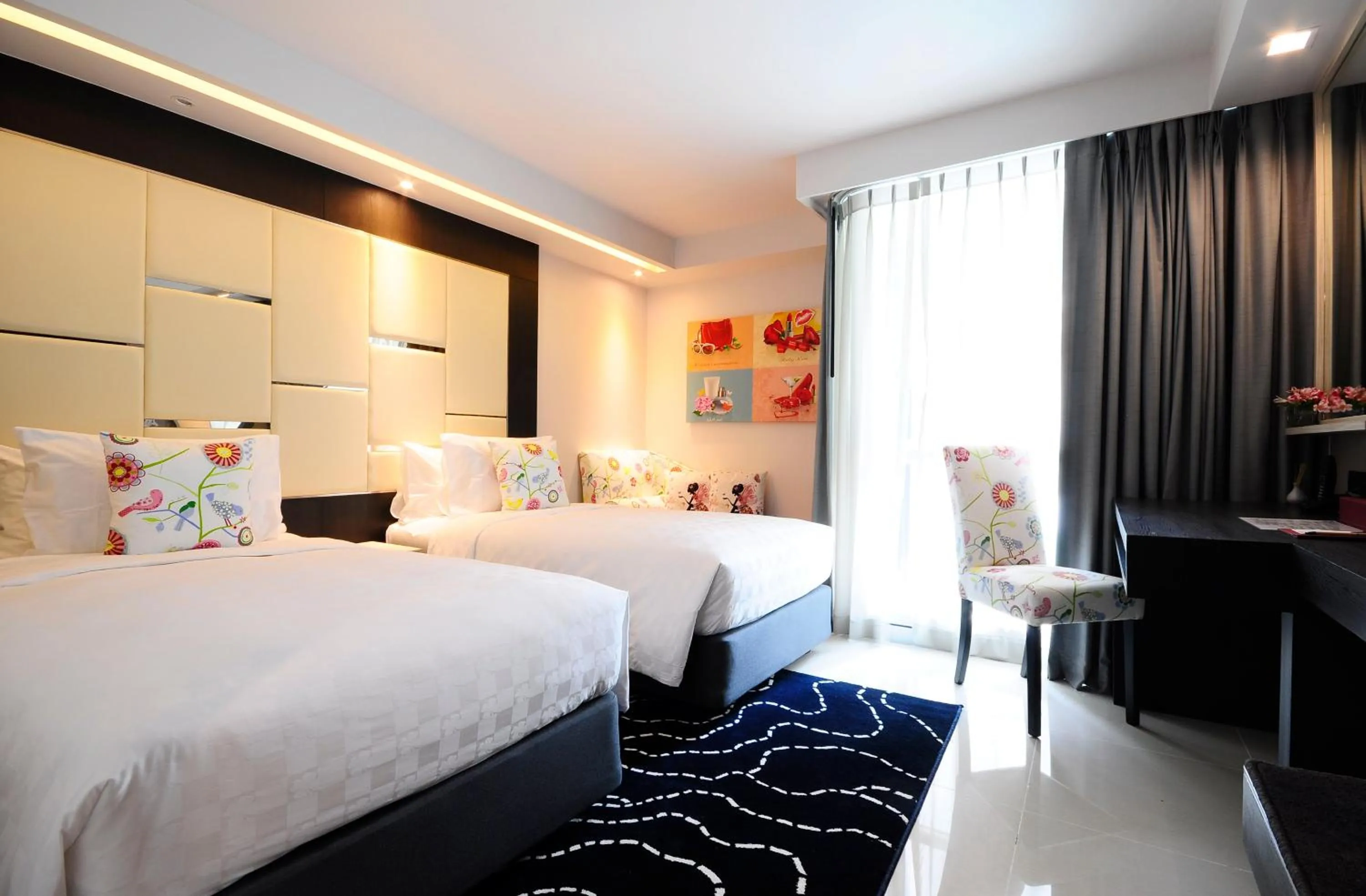 Bed in Hotel Clover Asoke - SHA Extra Plus