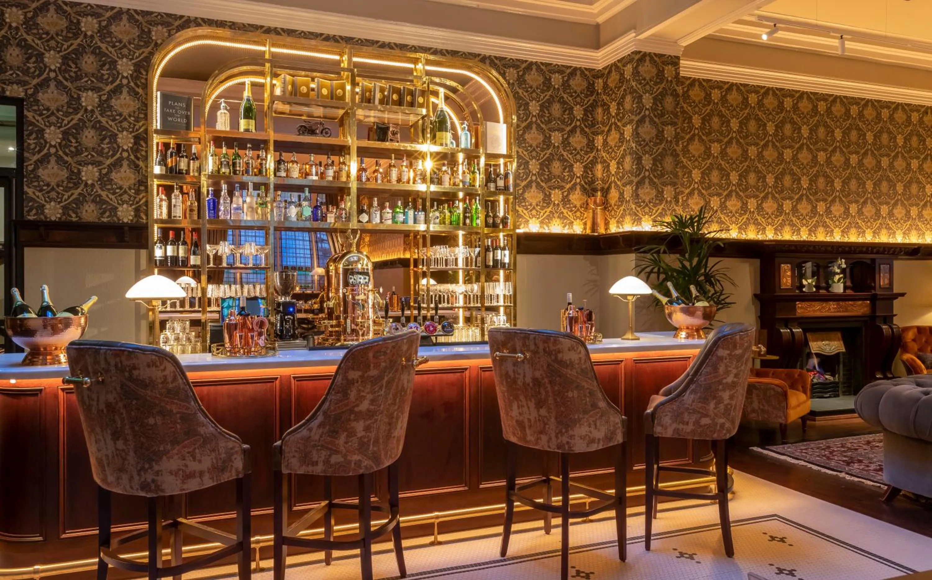 Lobby or reception in The Fleet