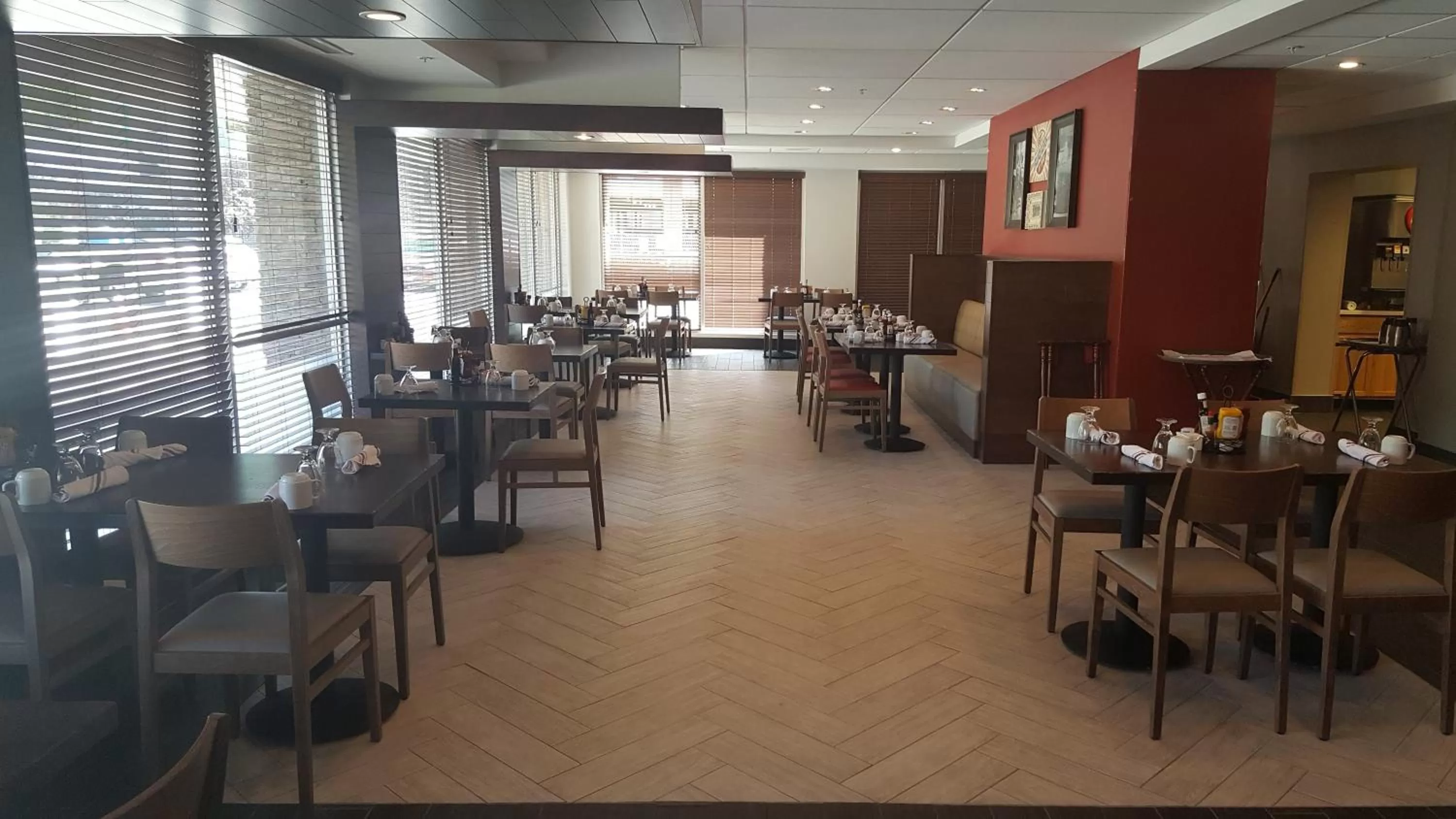 Restaurant/places to eat in Holiday Inn Columbus Dwtn-Capitol Square by IHG