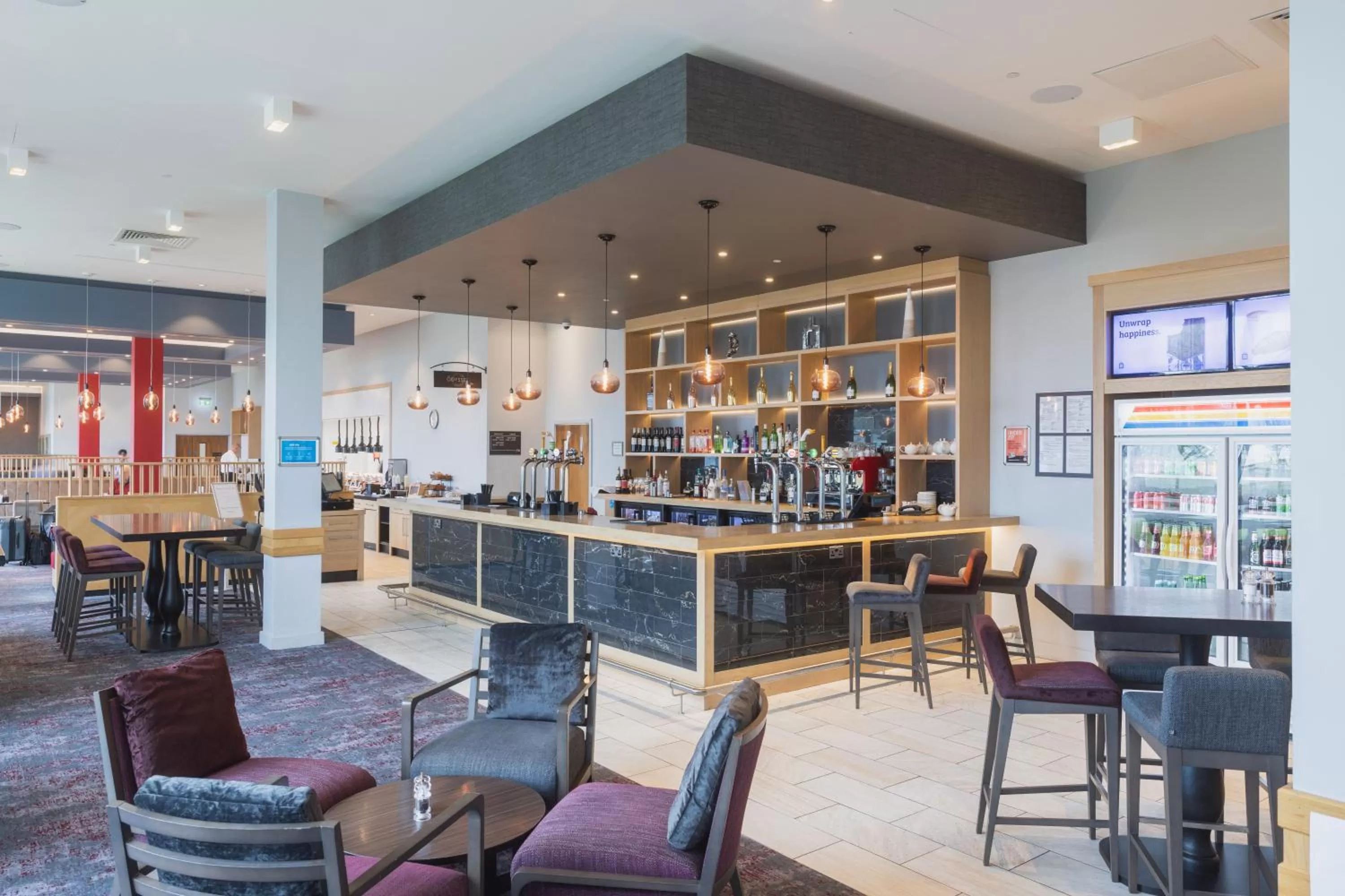 Lounge or bar in Hilton Garden Inn Birmingham Airport Uk