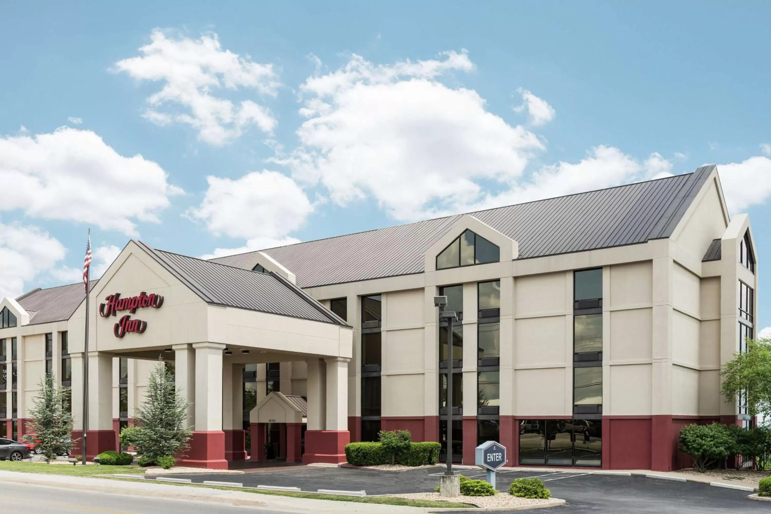 Property building in Hampton Inn Branson on the Strip