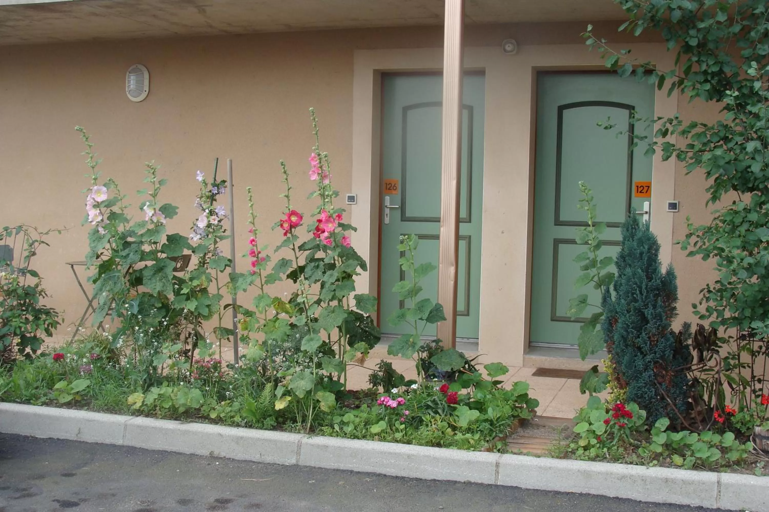 Facade/entrance in Abel Hôtel