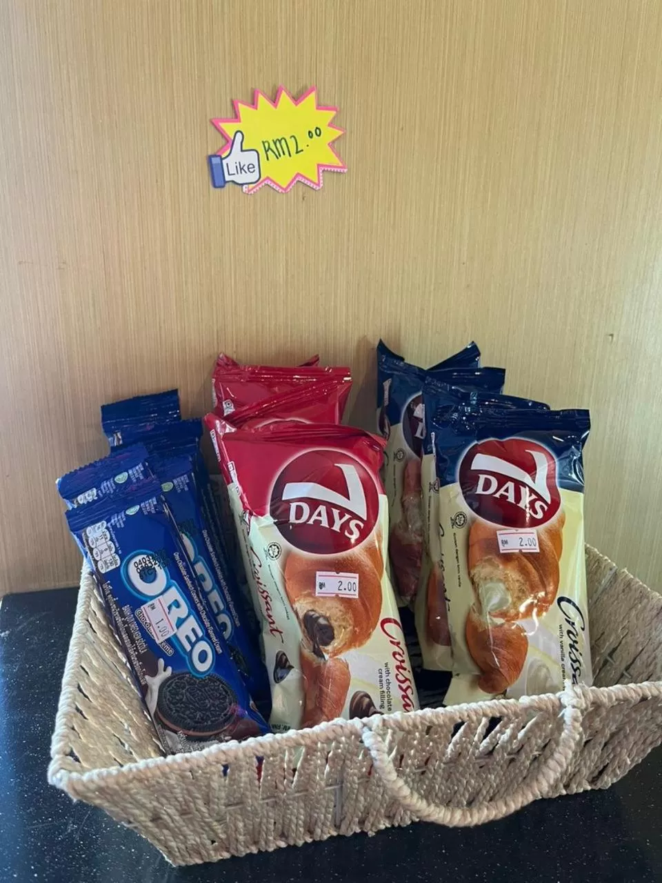 Eight Days Boutique Hotel - Impian Emas