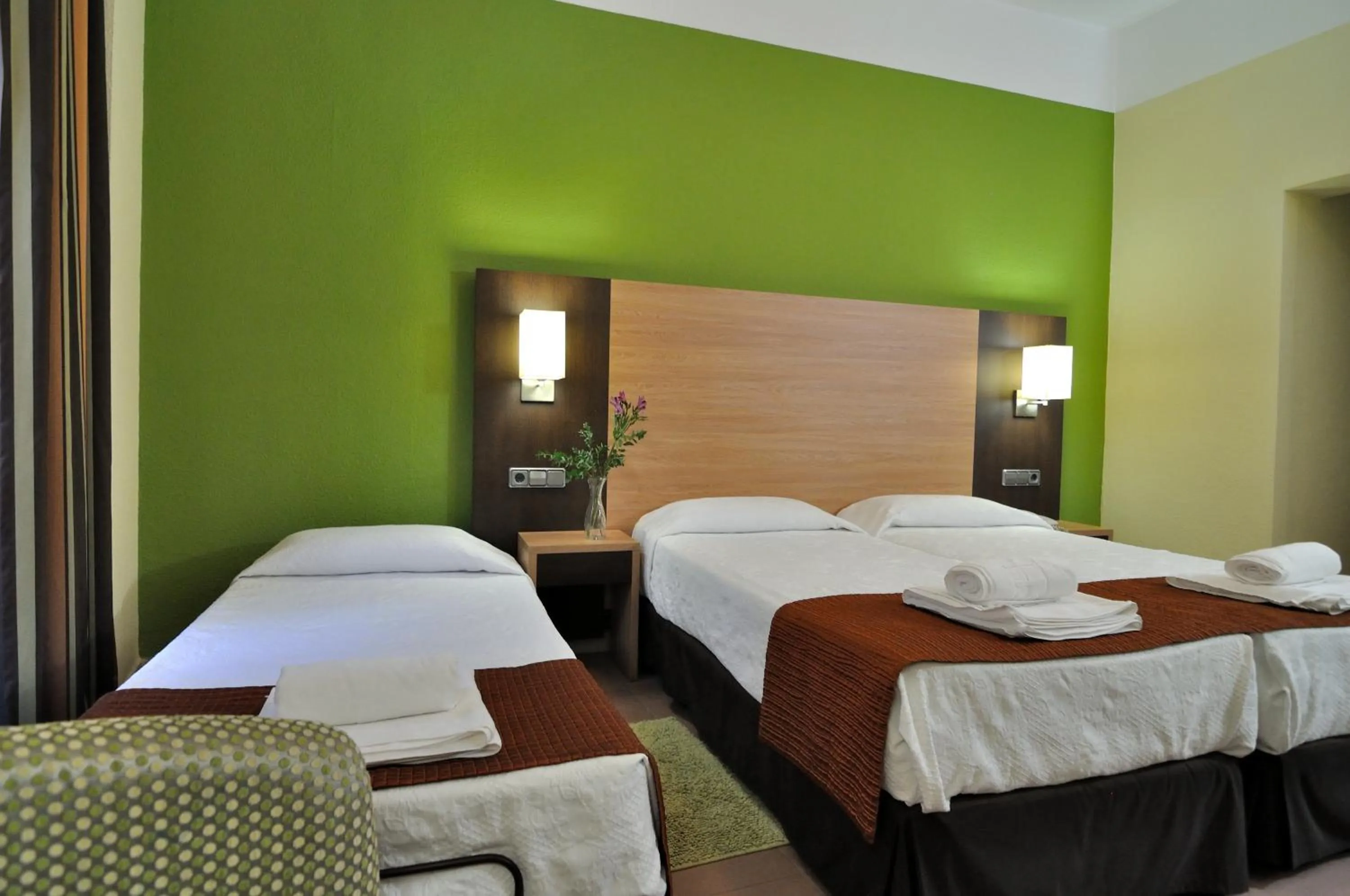 Bed in Hostal Ballesta