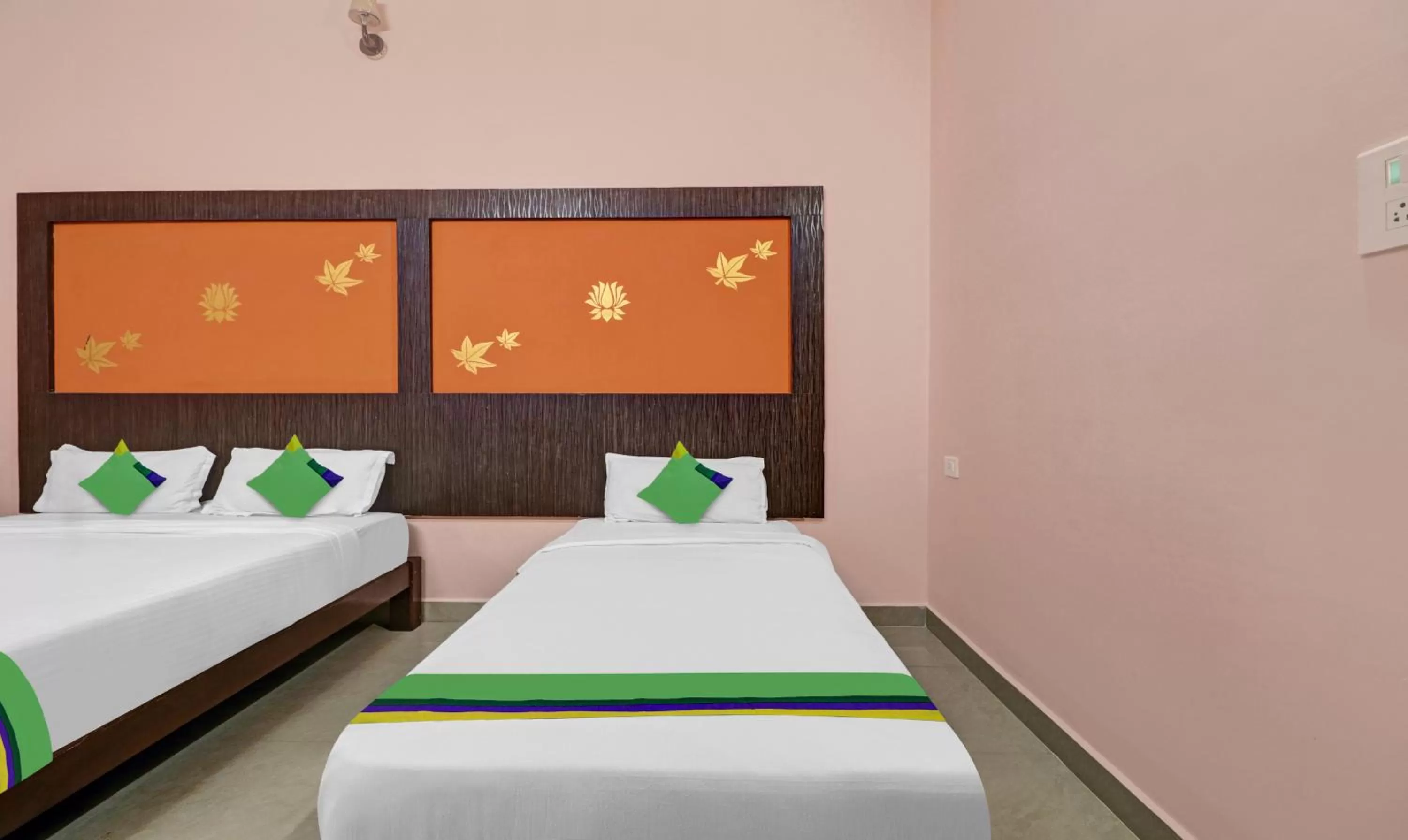 Bedroom, Bed in Treebo Trend Grand JP Inn