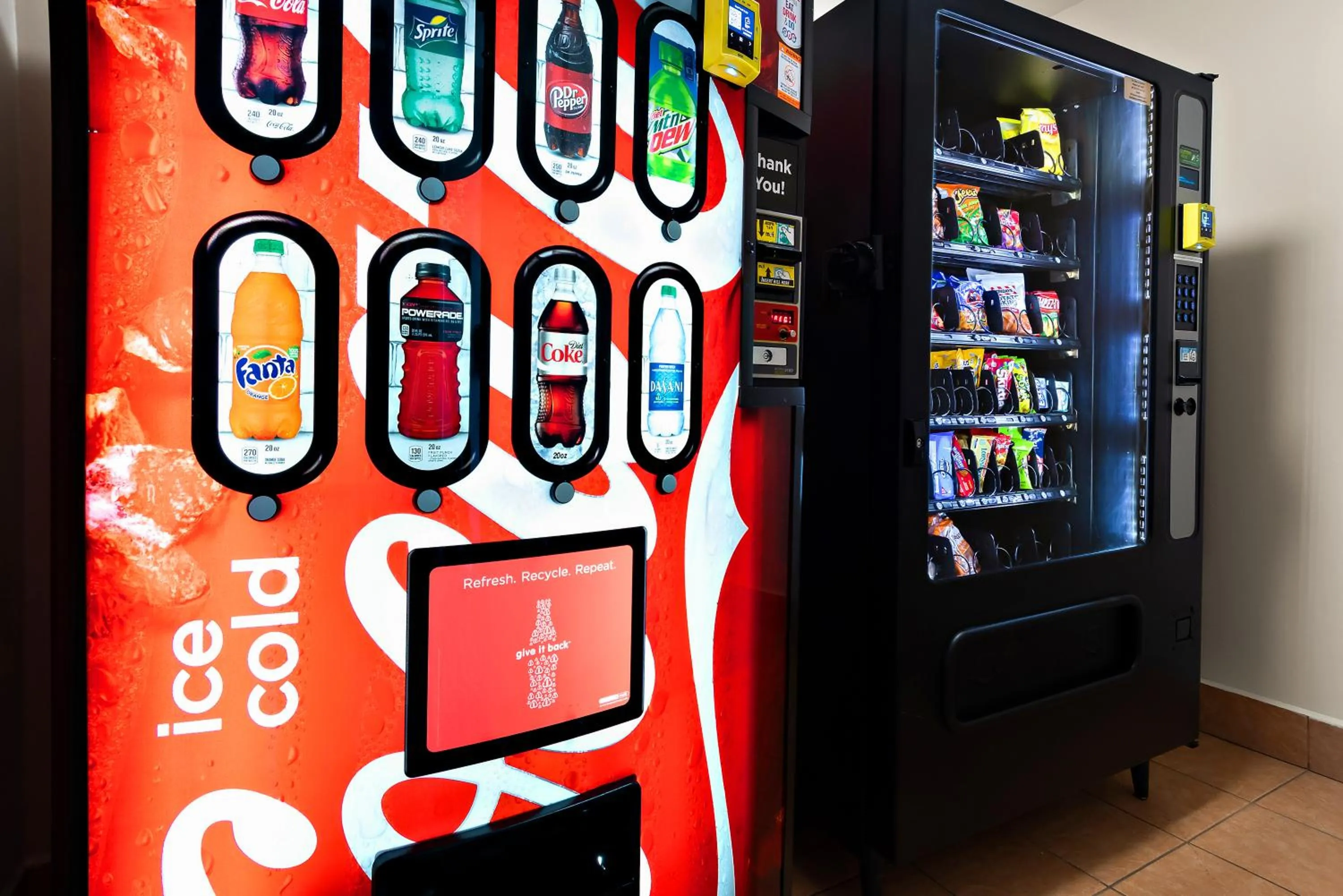 vending machine in Quality Inn Memphis Northeast near I-40