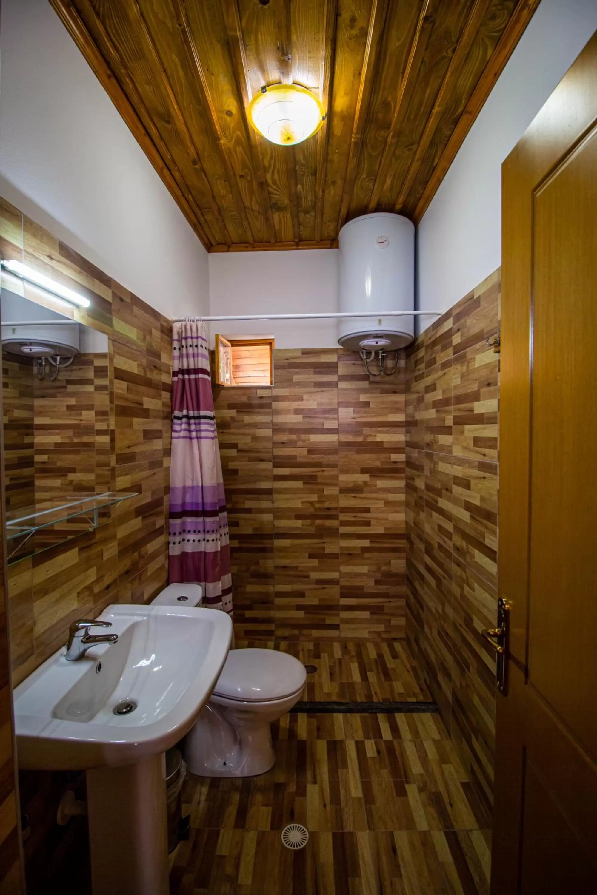 Bathroom in Hotel Bebej Tradicional