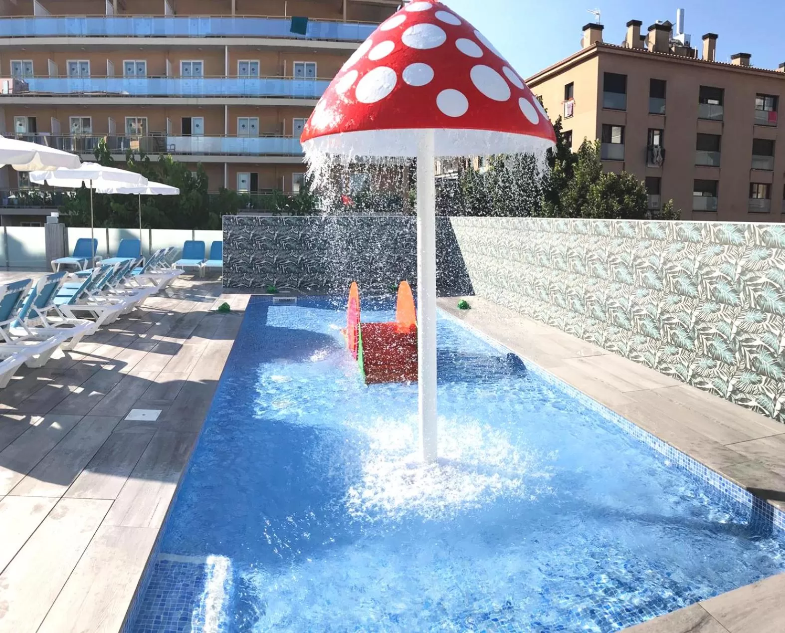 Swimming pool in Hotel Maria del Mar