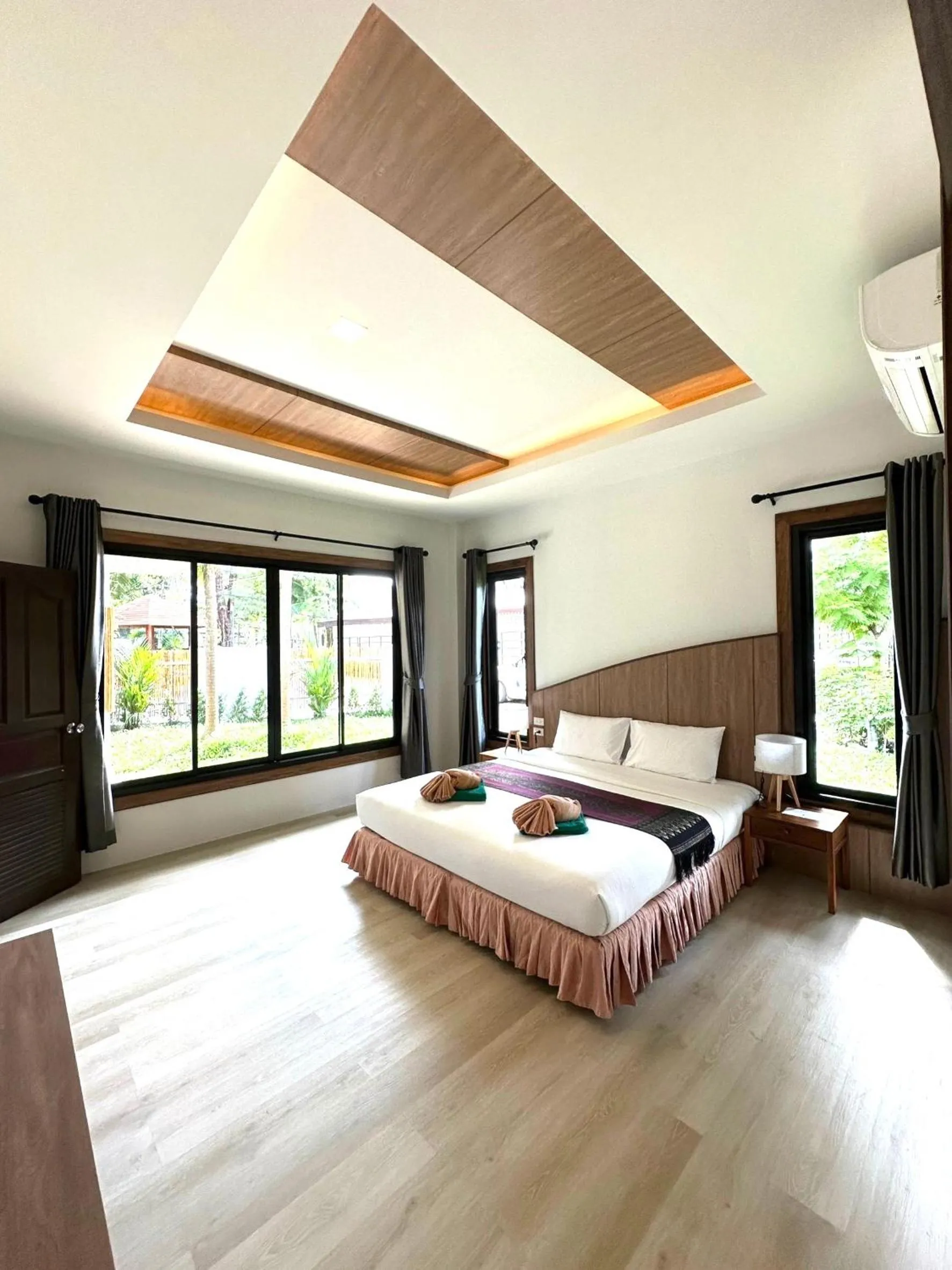 Bed in Southern Lanta Resort