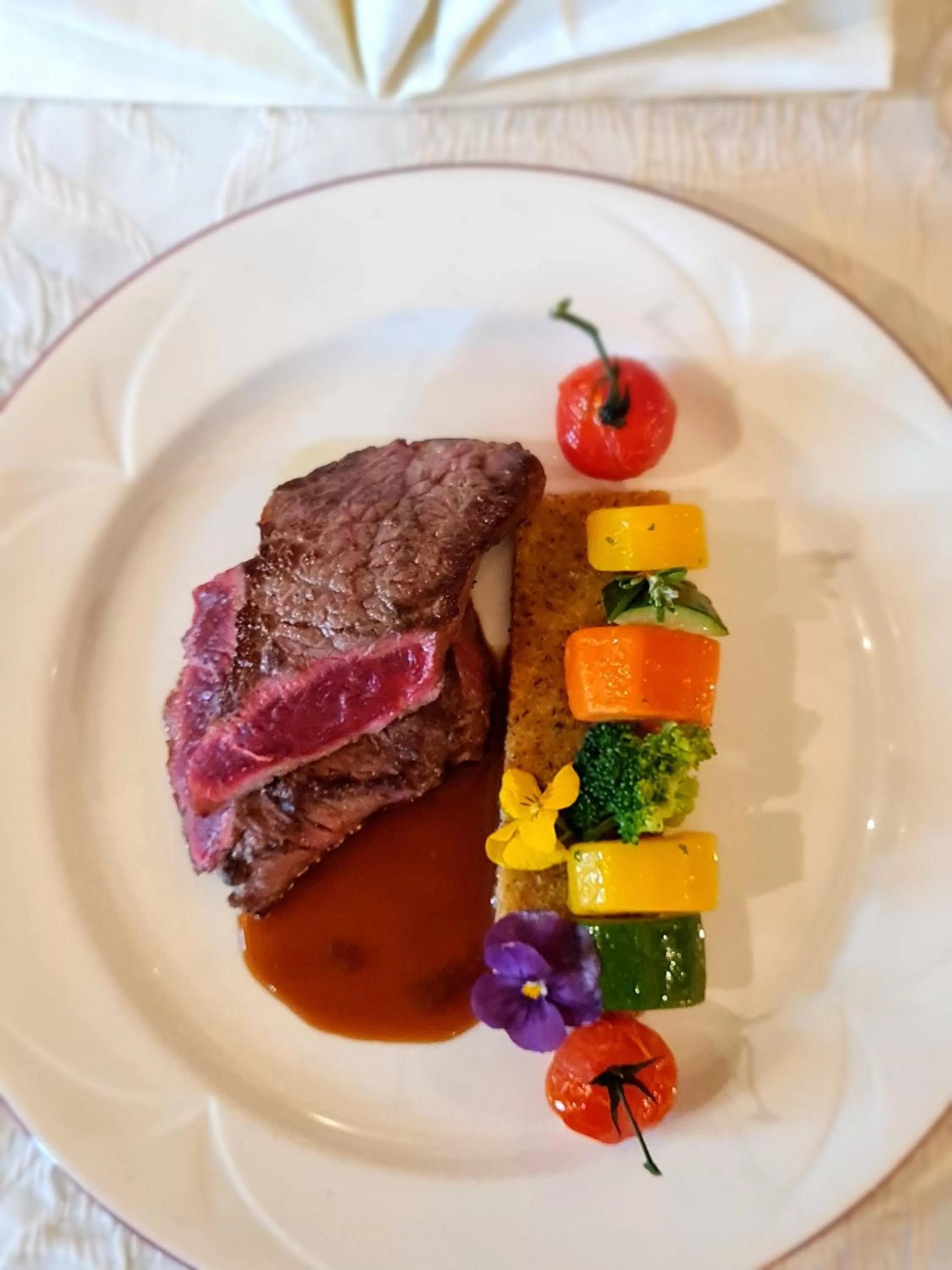 Restaurant/places to eat in Aparthotel Helvetia