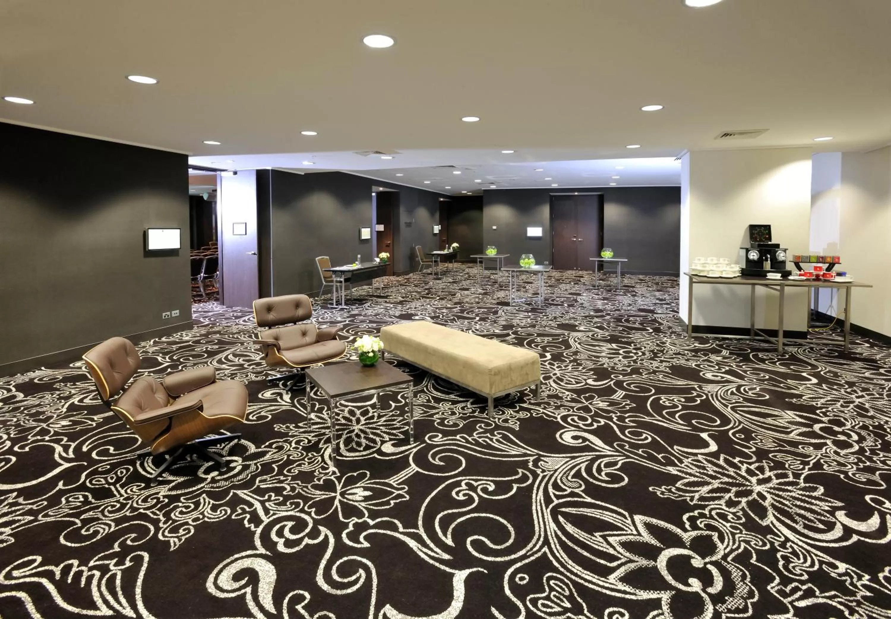 Lobby or reception in Novotel Melbourne On Collins