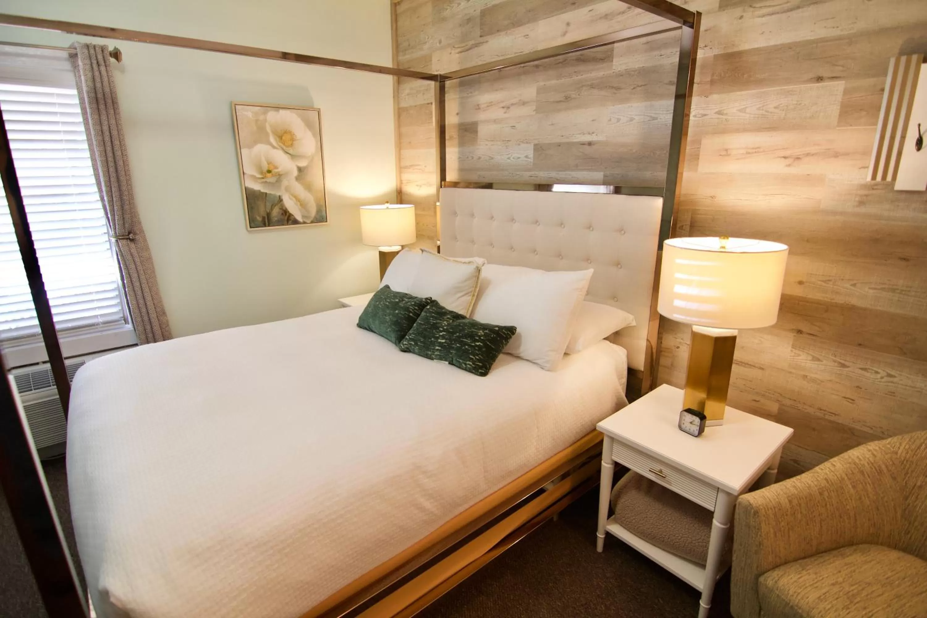 Bed in Hotel Frankfort & Restaurant