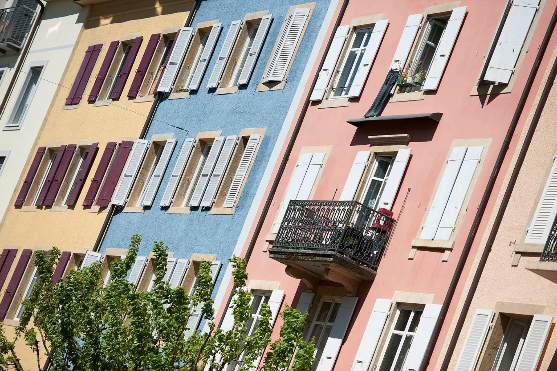 Street view in B&B Louis-Favre 21