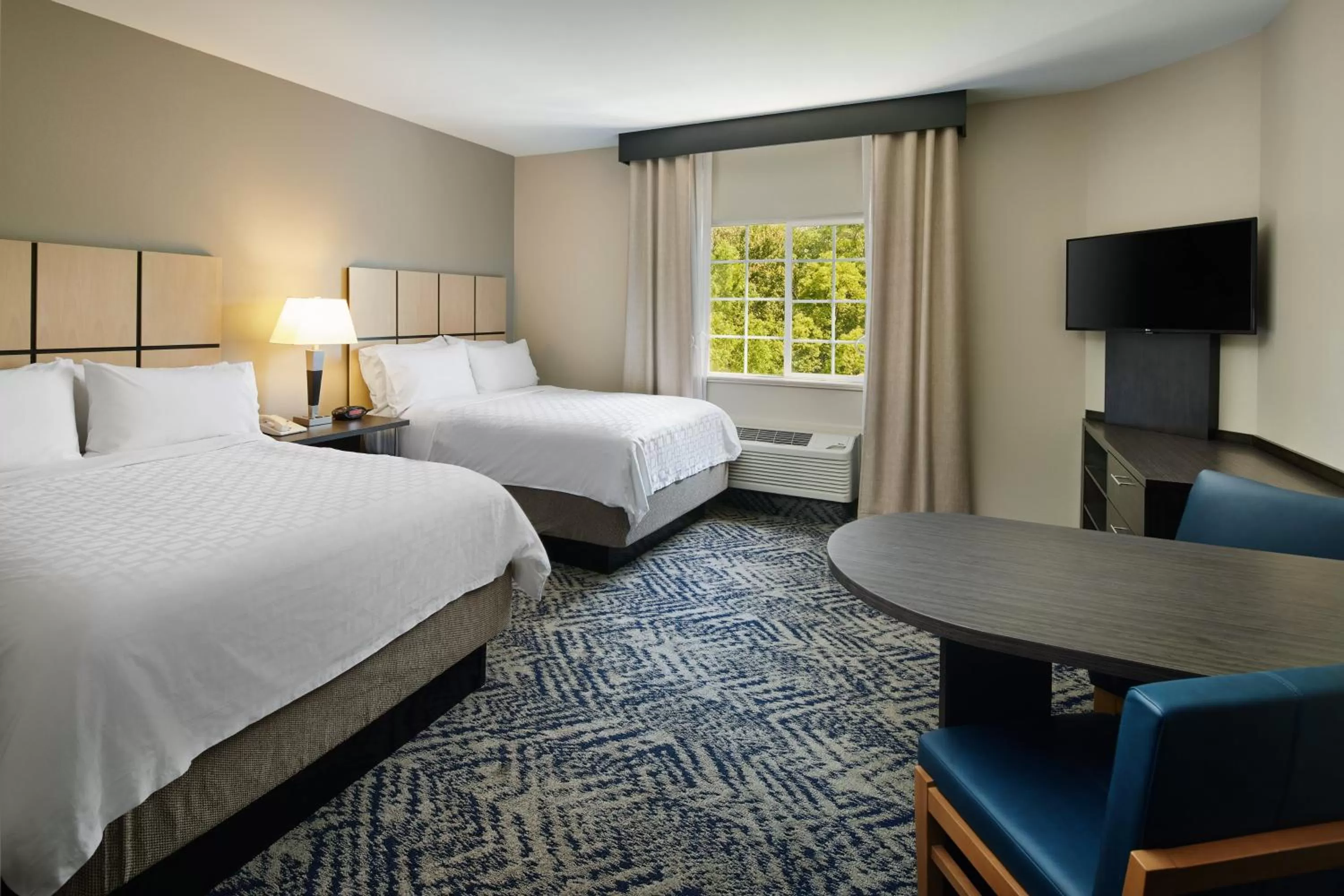 Photo of the whole room, Bed in Candlewood Suites Charleston-Northwoods by IHG