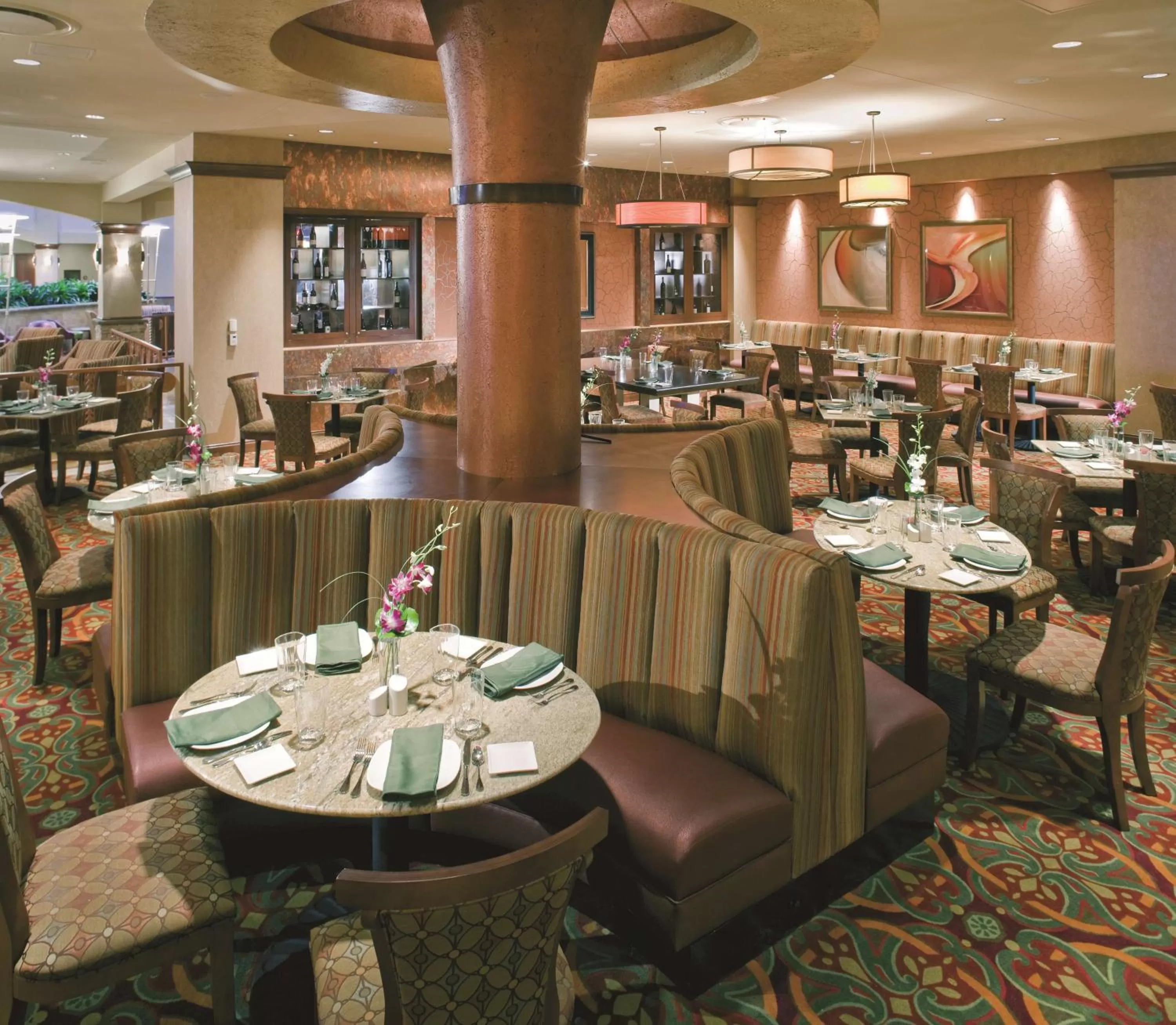 Restaurant/places to eat in Embassy Suites by Hilton Norman Hotel & Conference Center