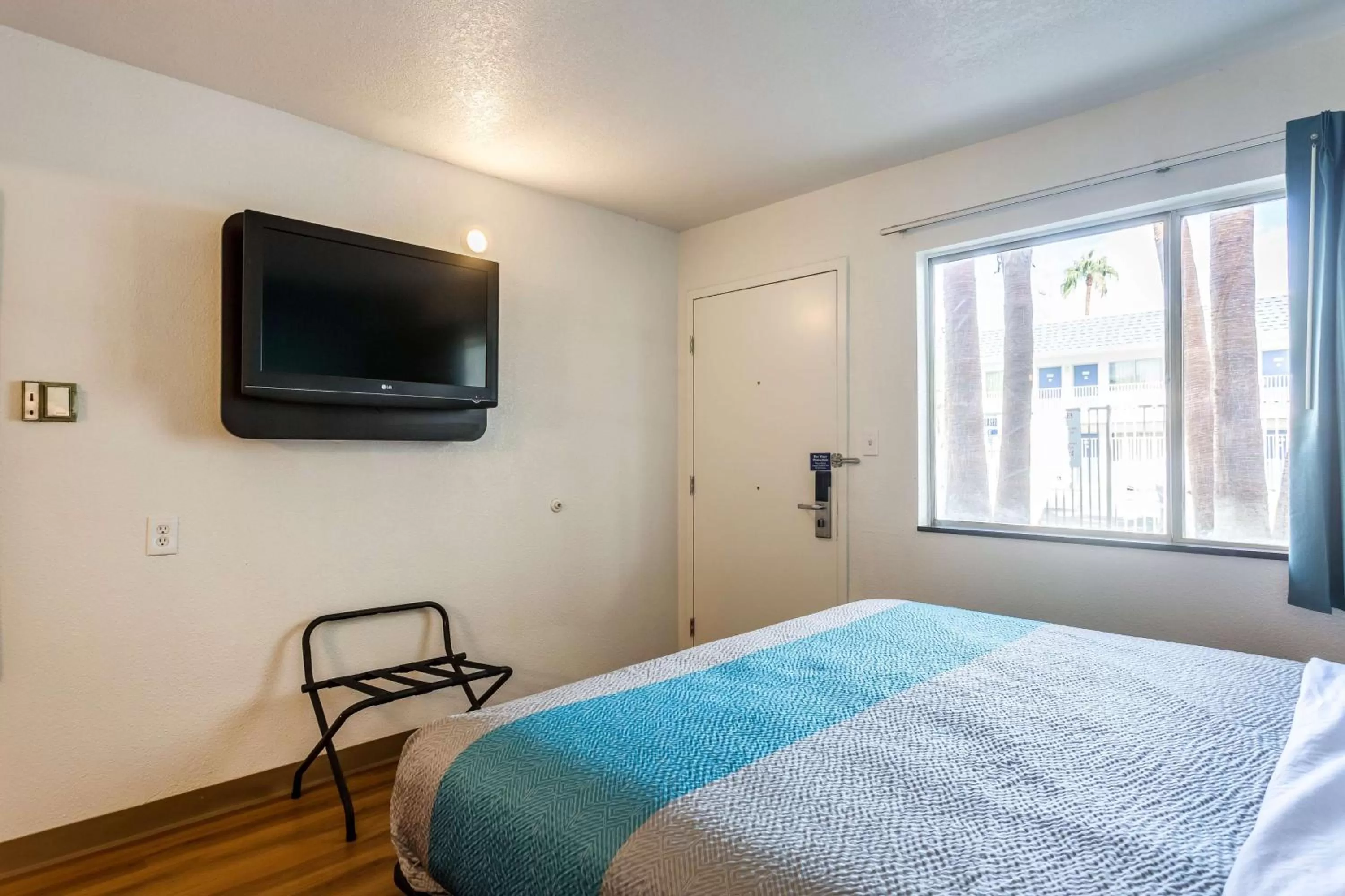 King Room - Smoking  in Motel 6-Blythe, CA