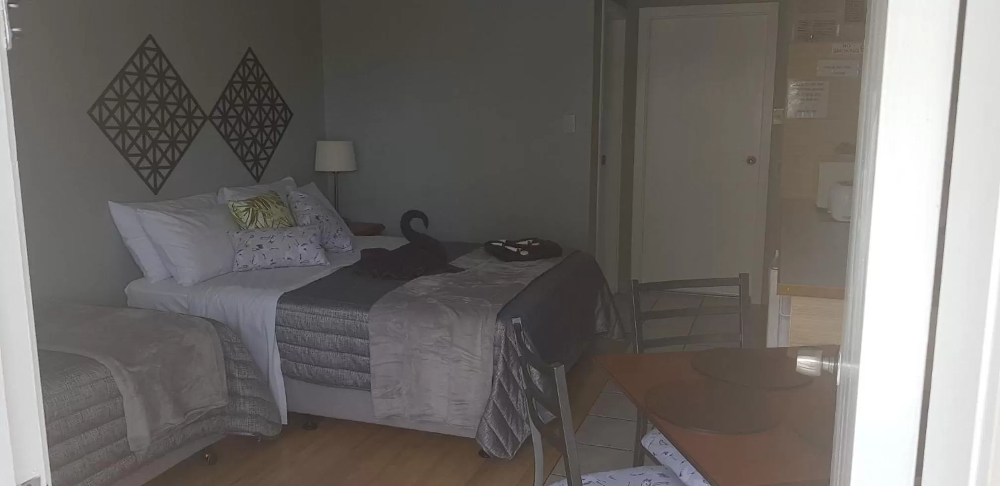 Photo of the whole room, Bed in Limassol Motel