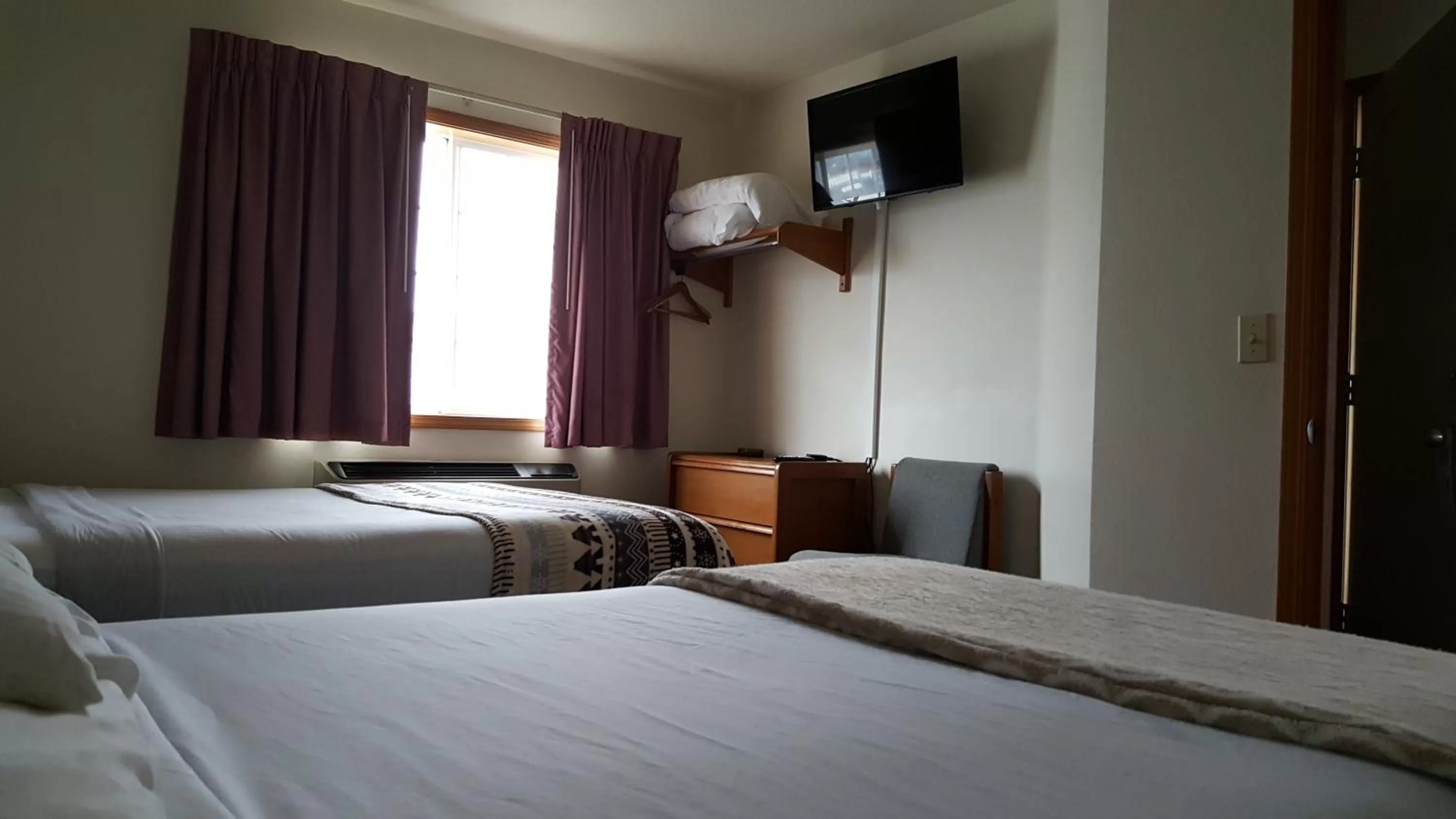 TV and multimedia, Bed in Hillcrest Inn