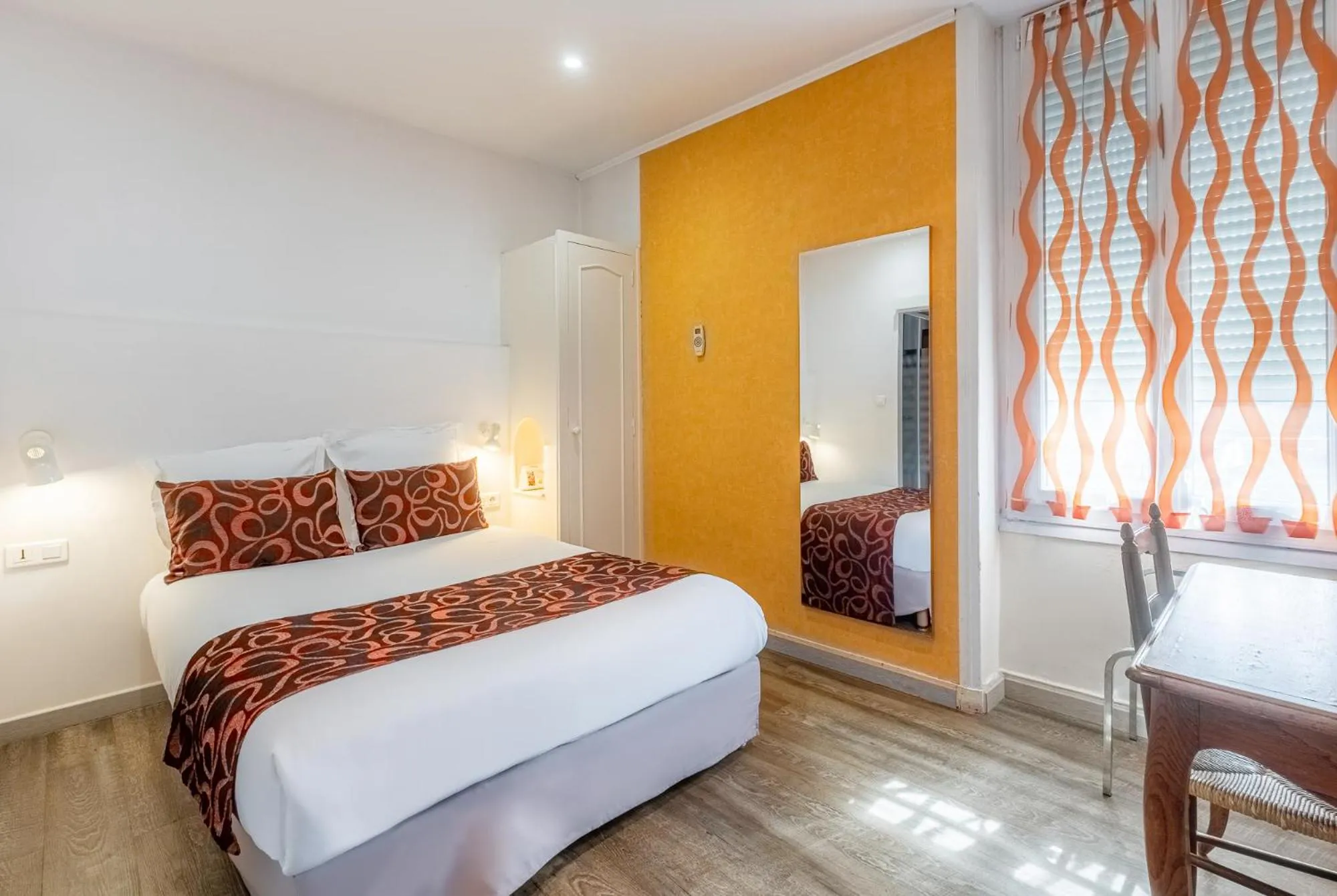 Bed in The Originals City, Hôtel Régina, Périgueux