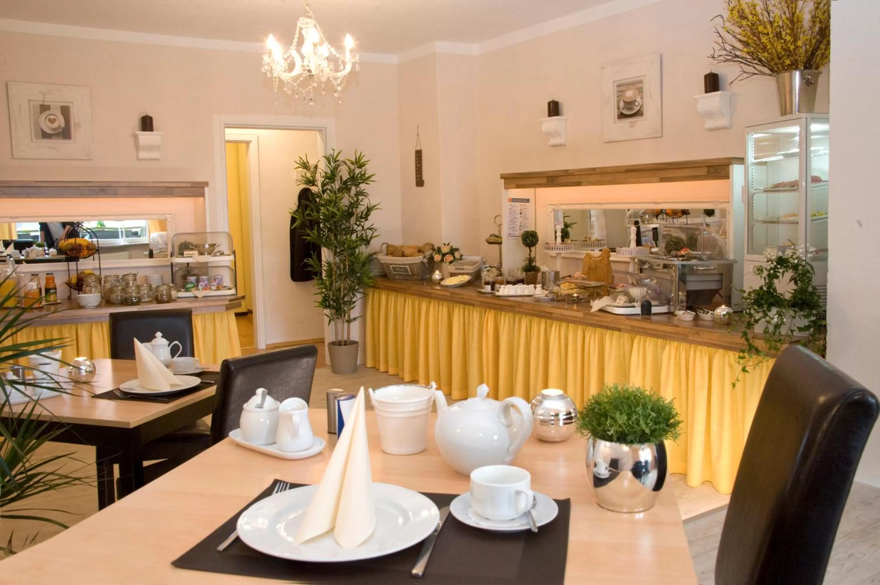 Food in Hotel Garni Zum Grünen Baum