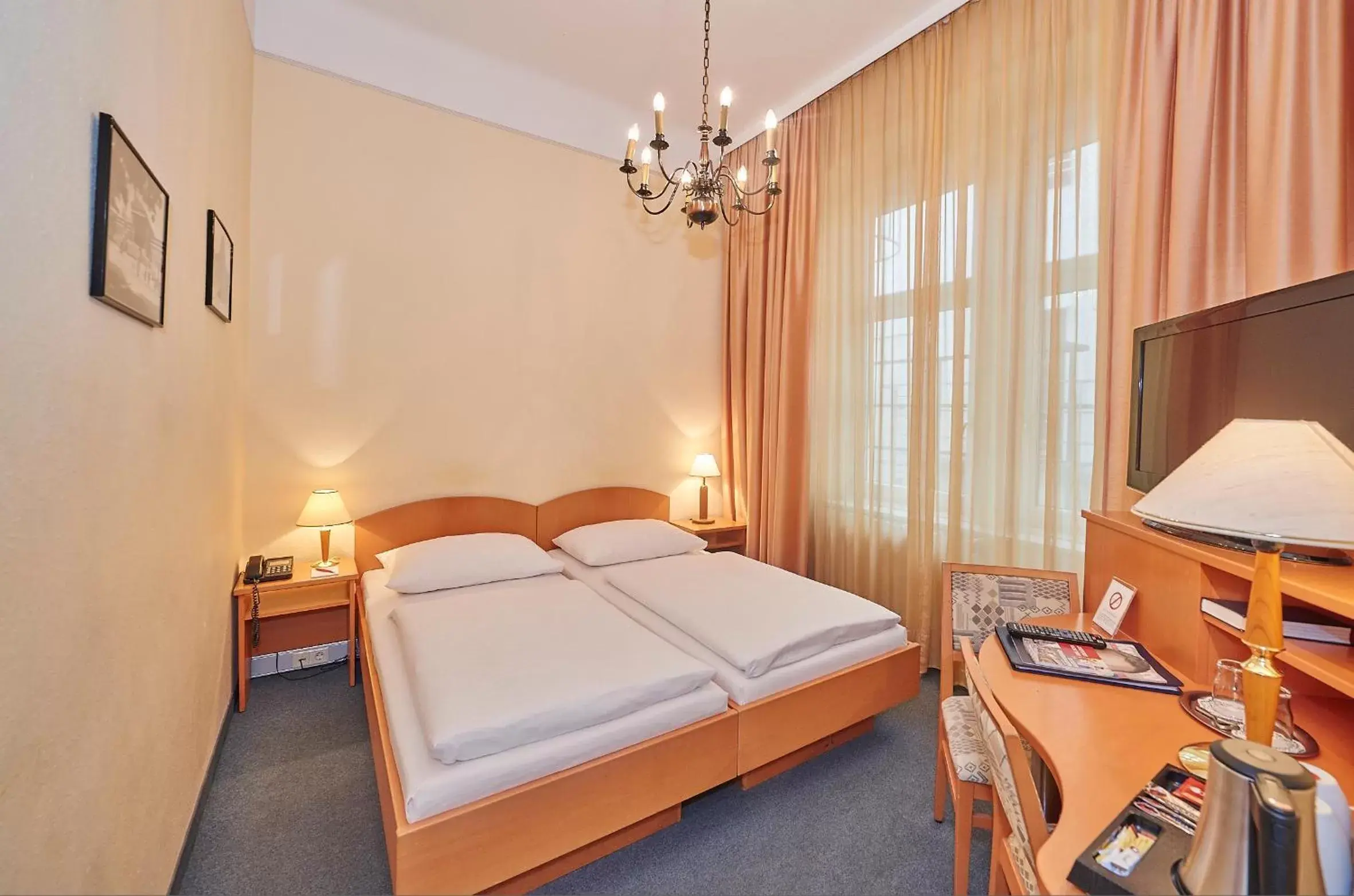 Standard Room - single occupancy in Hotel Zipser Standard Room - single occupancy in Hotel Zipser