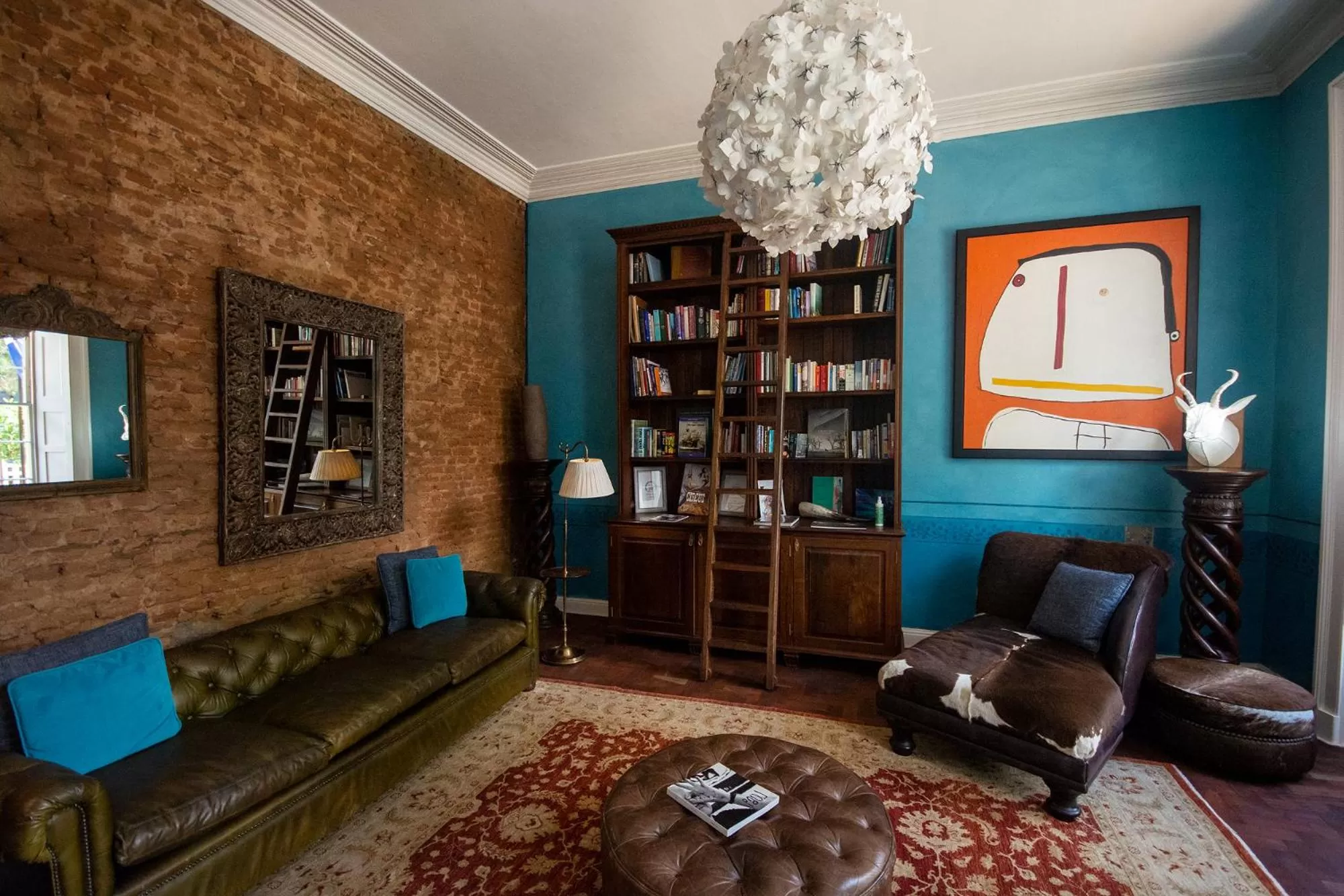 Library in Cape Heritage Hotel