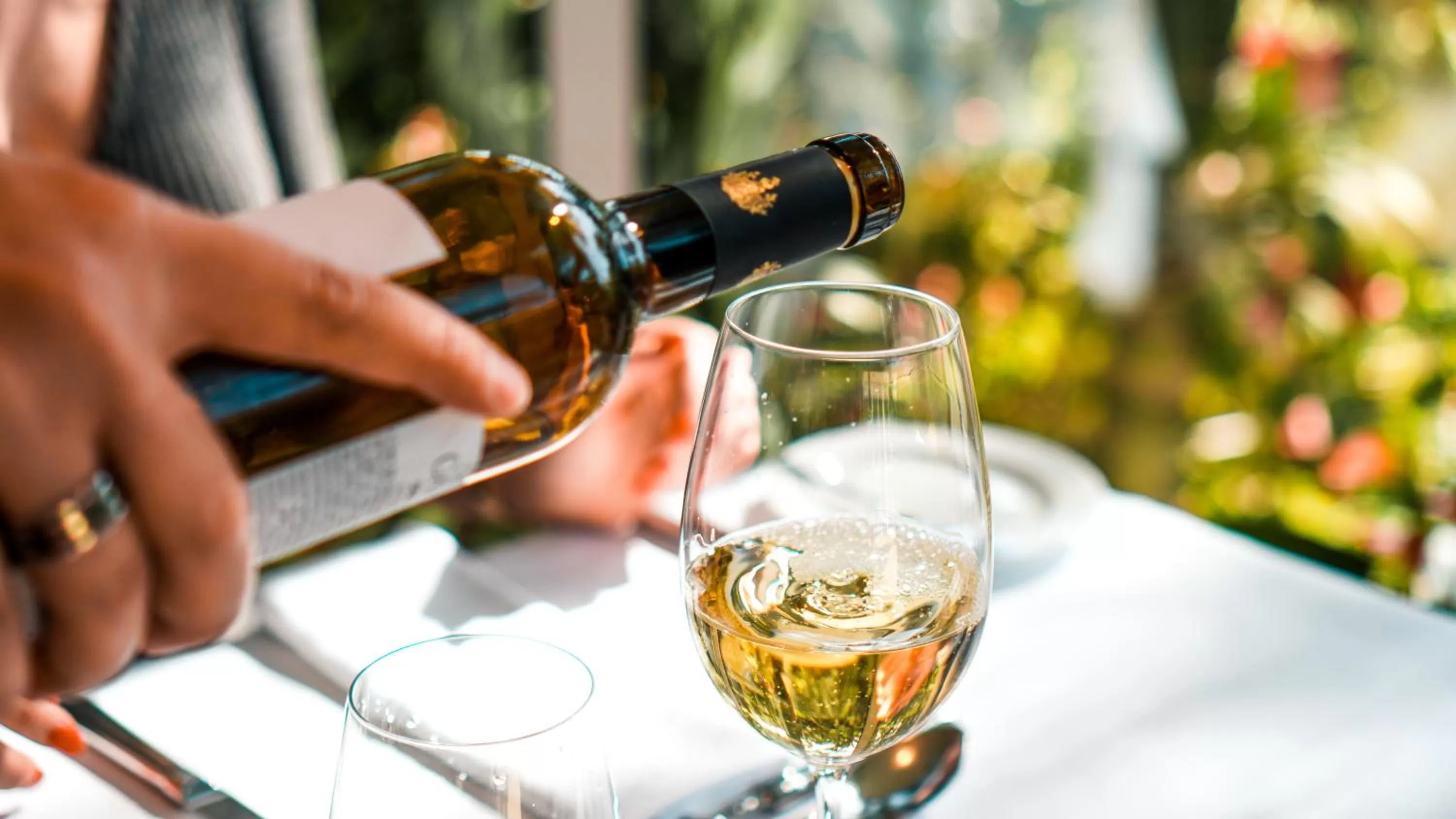 Restaurant/places to eat in Quintinha Sao Joao Hotel & Spa