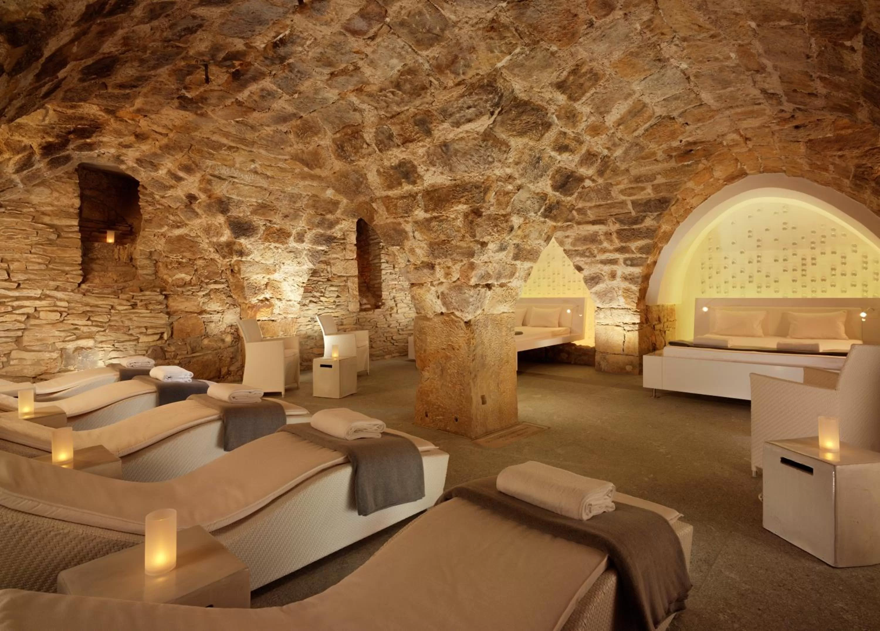 Sauna in HYPERION Hotel Dresden Am Schloss