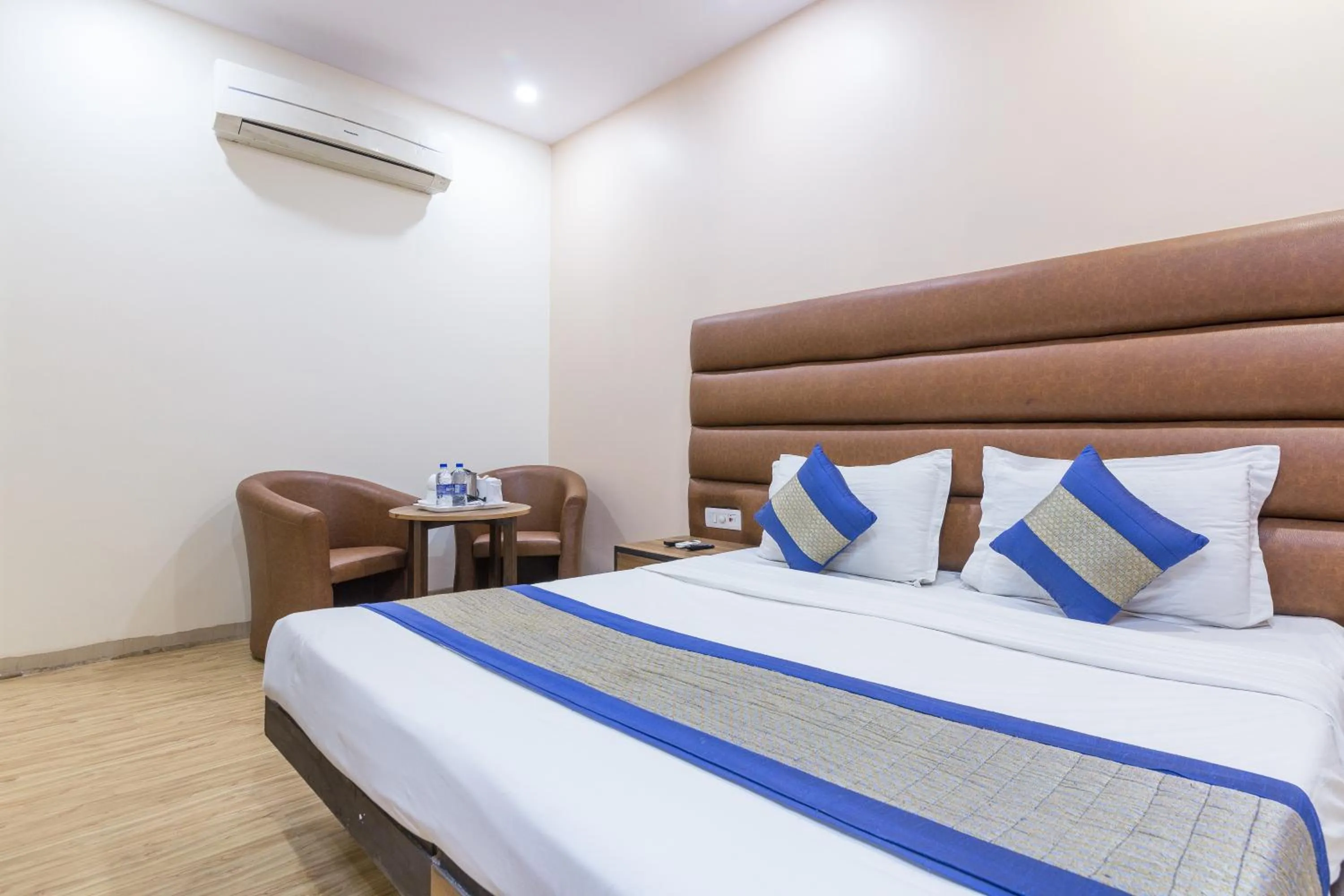 Photo of the whole room in Rupam Hotel