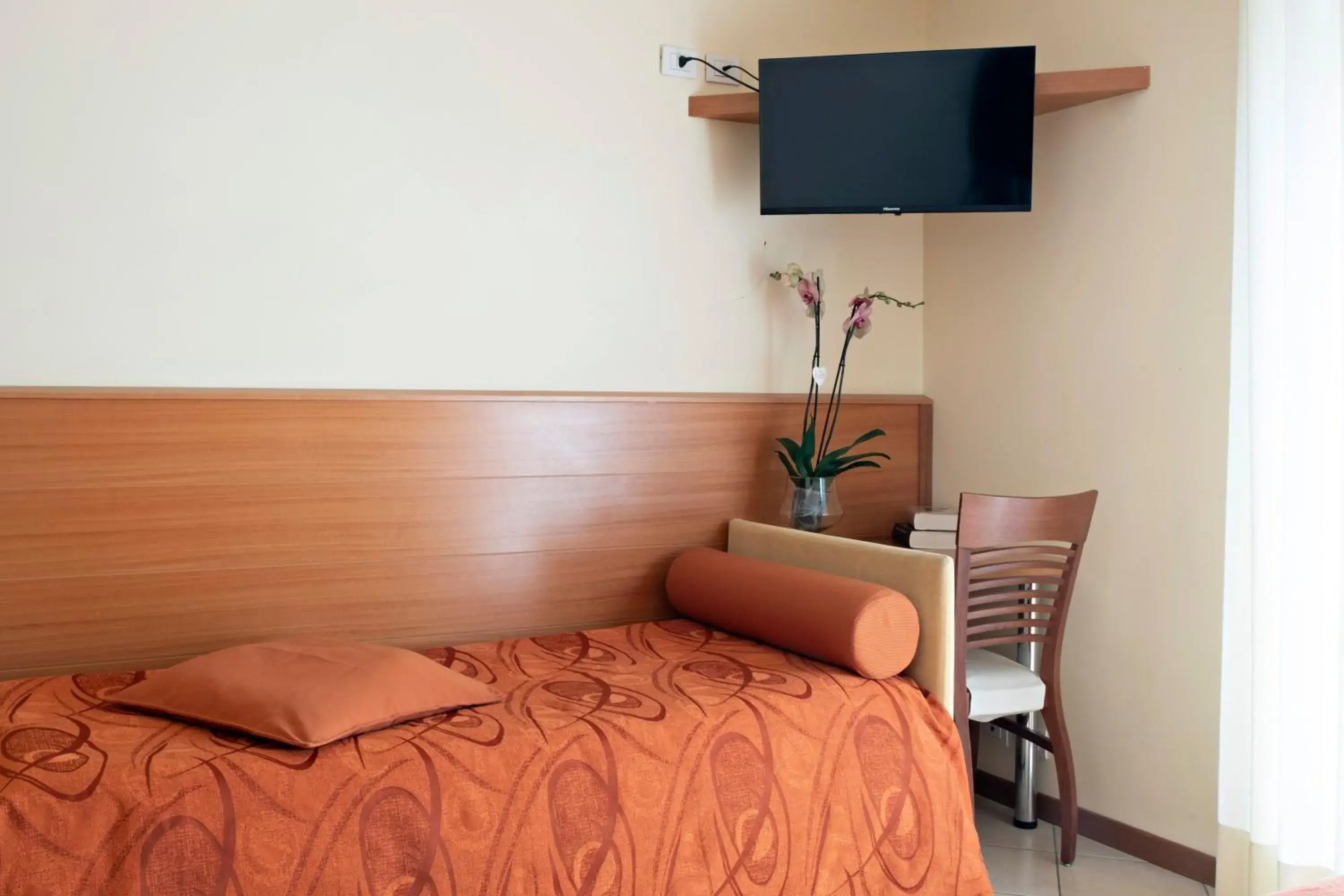 Family Room (2 Adults + 2 Children) in Hotel Mirage Family Room (2 Adults + 2 Children) in Hotel Mirage