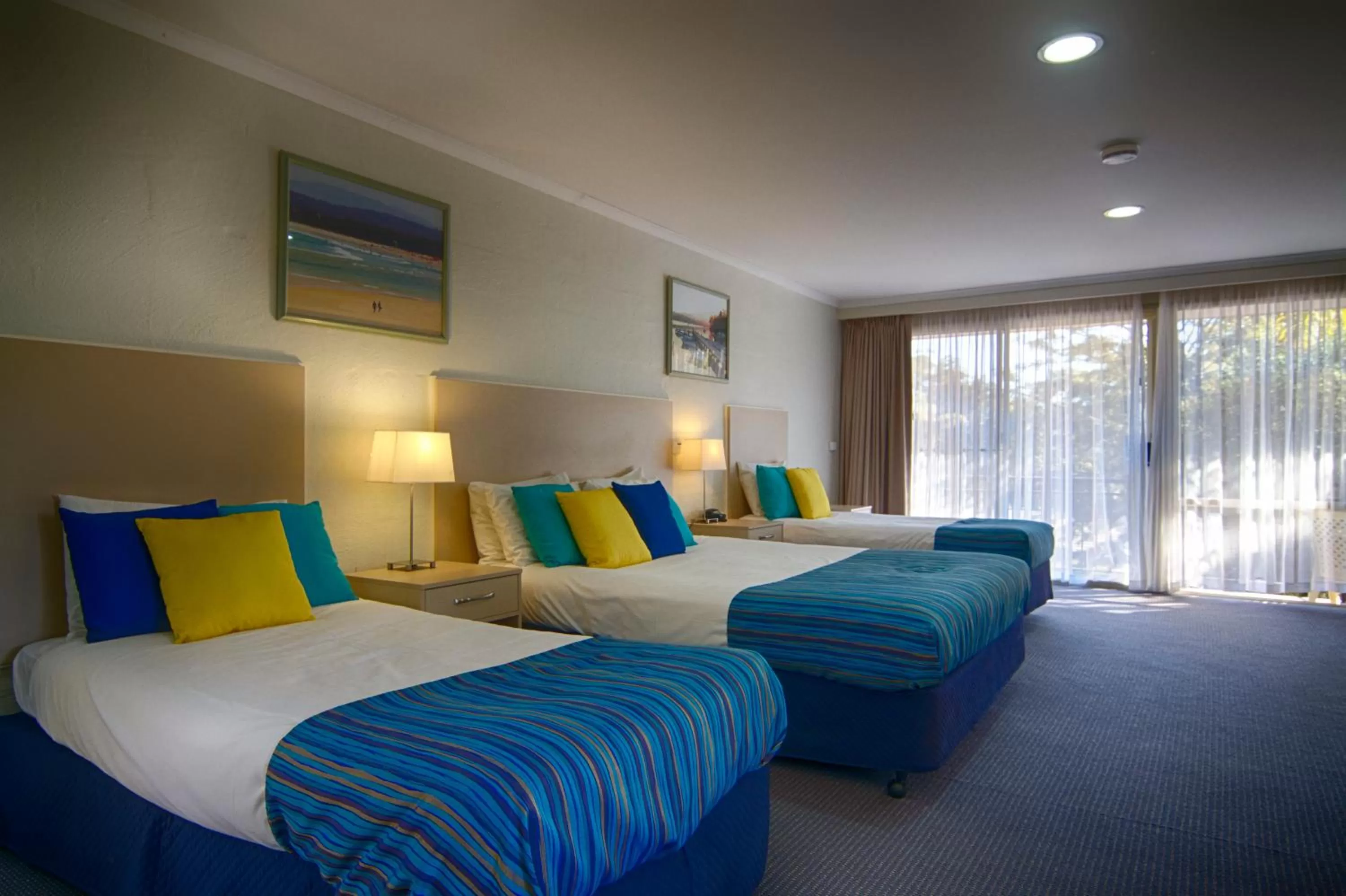 Bed in Fairway Motor Inn