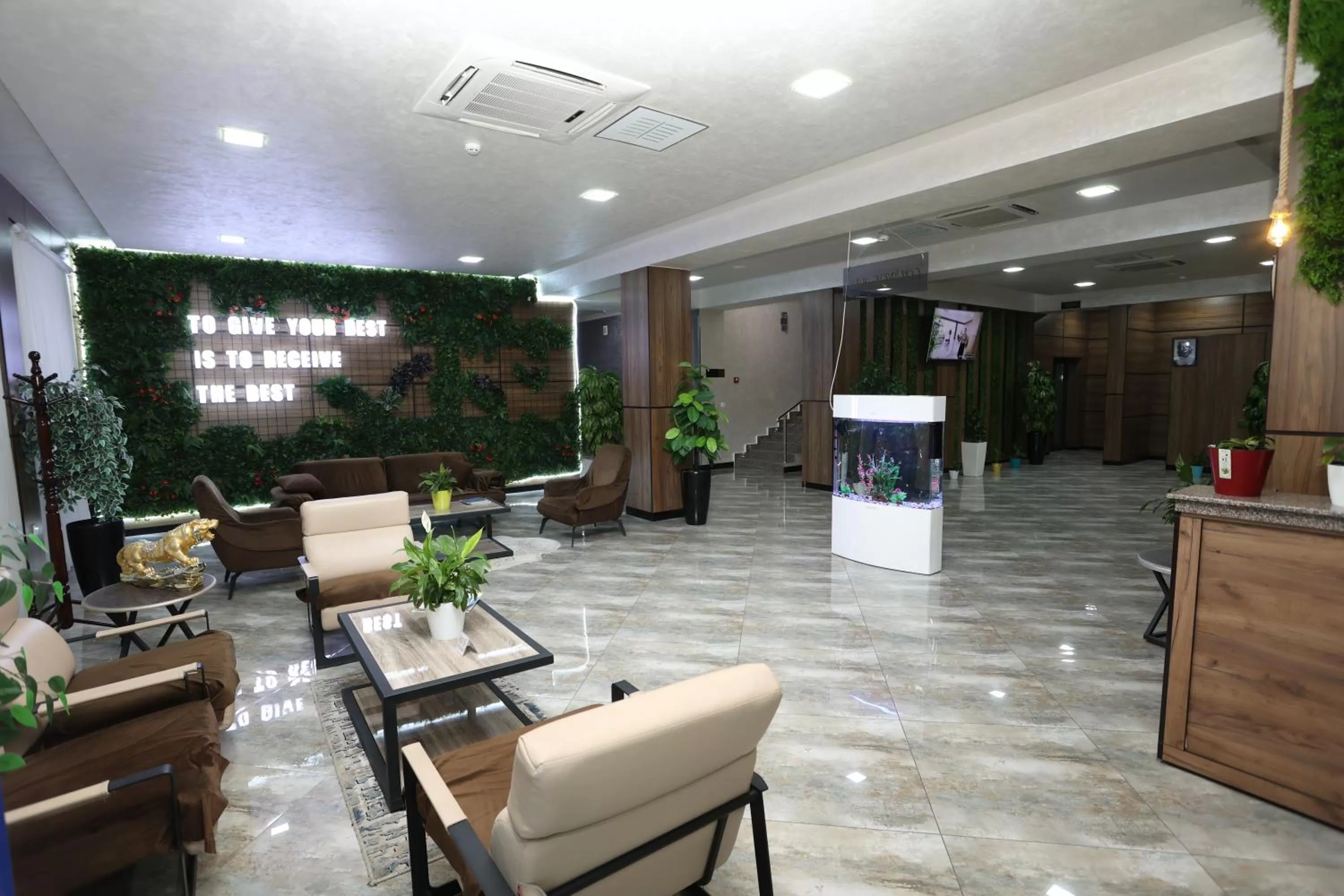 Lobby or reception in CHlNOR HOTEL