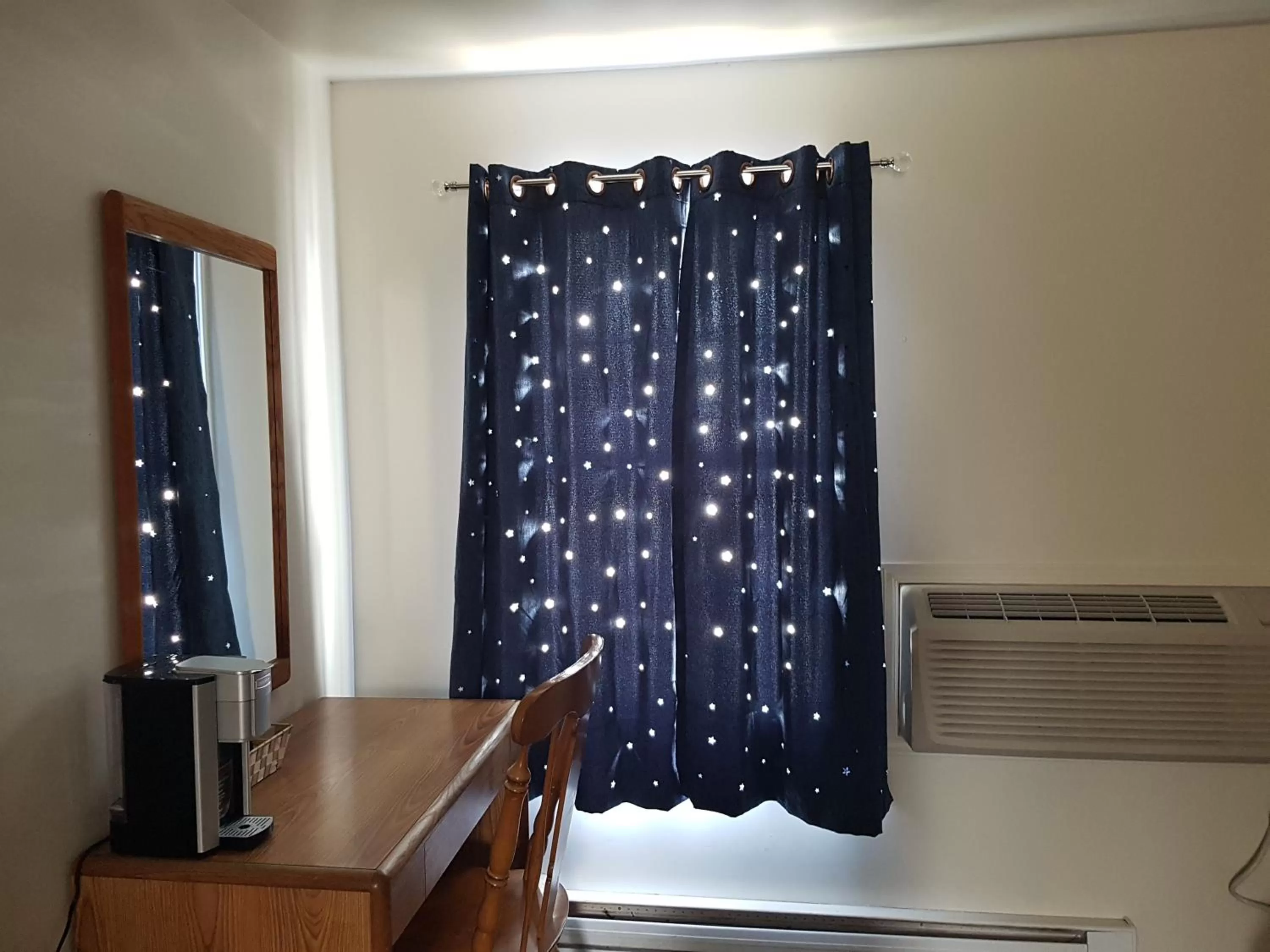 Covered Bridge Inn & Suites