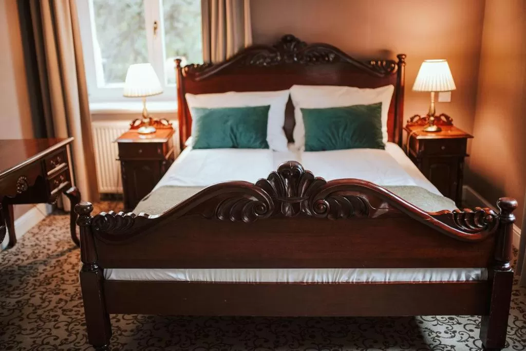 Bed in Hotel Dębowy Biowellness & SPA Góry Sowie