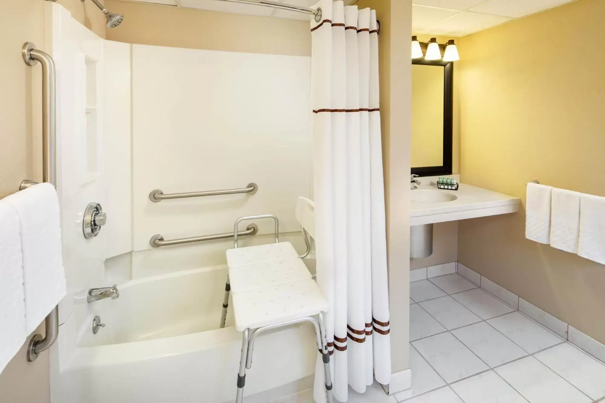 King Room in Best Western University Inn King Room in Best Western University Inn