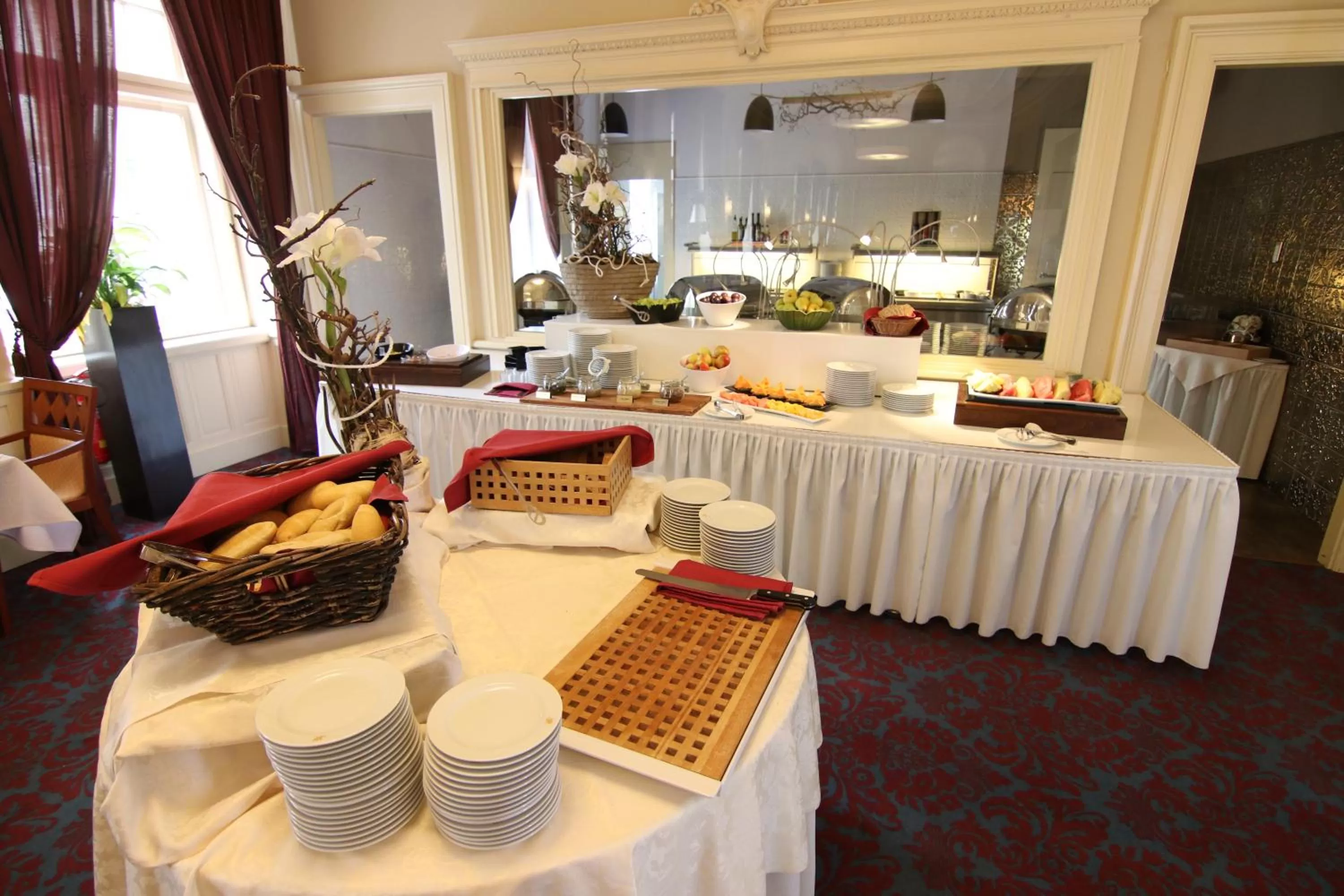 Breakfast in Grandhotel Ambassador Národní Dům