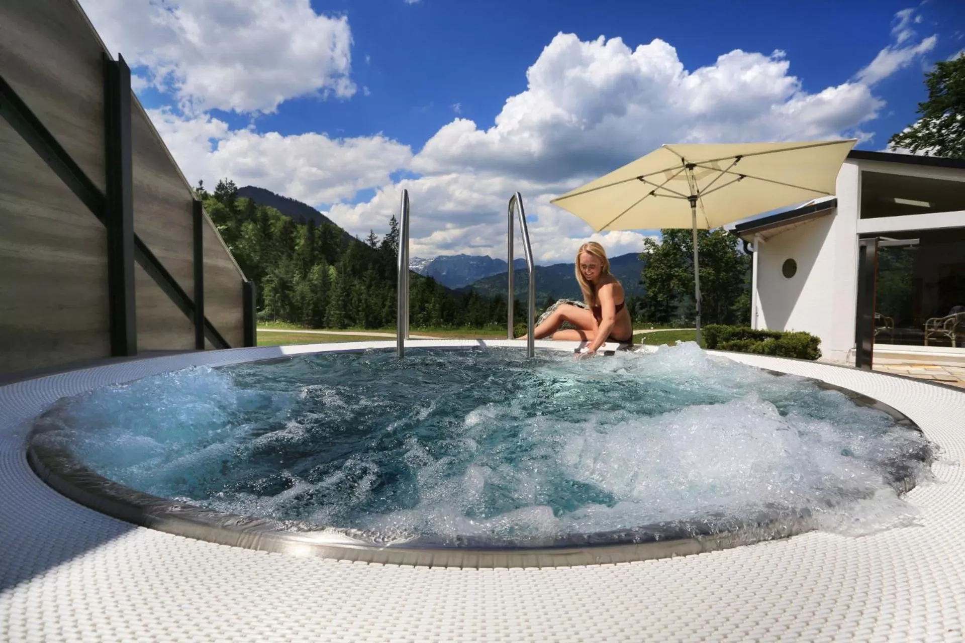 Summer in Alm- & Wellnesshotel Alpenhof